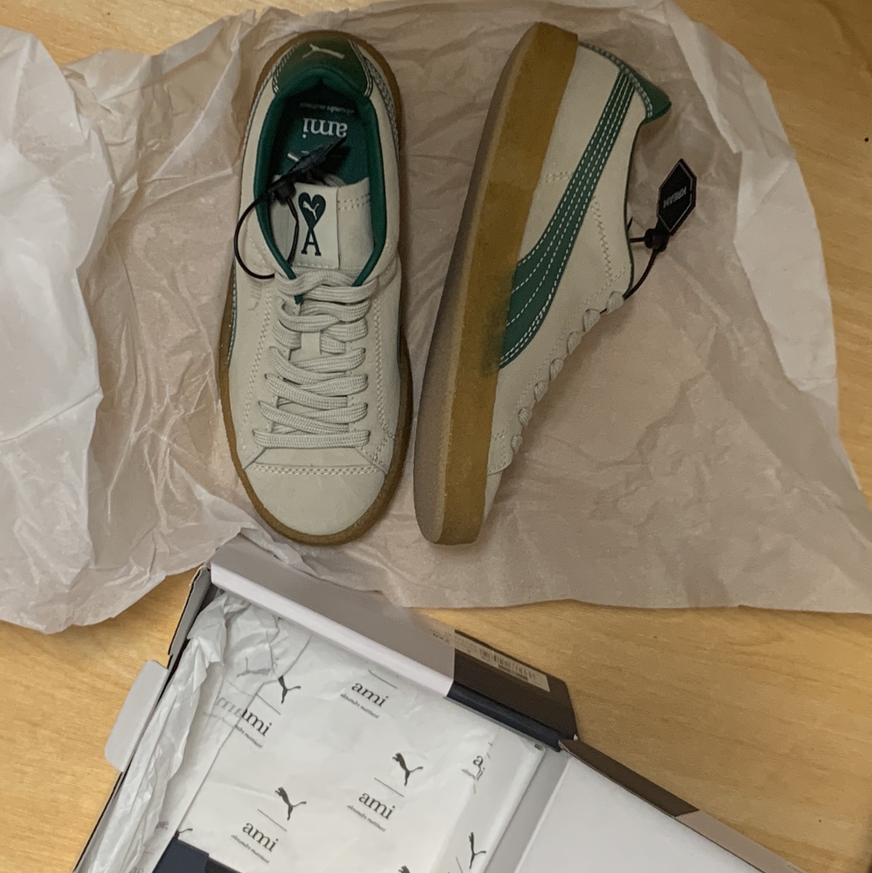 Puma x AMI Suede Crepe Pristine 착용 스타일