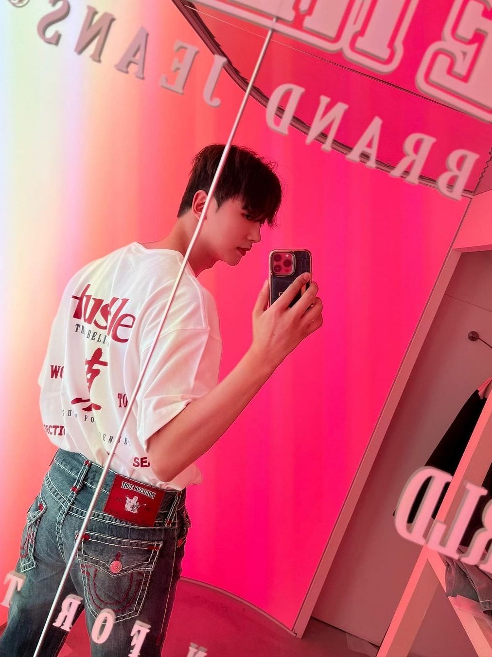True Religion Hustle T-Shirt White, True Religion Hustle T-Shirt Melange Grey 착용 스타일