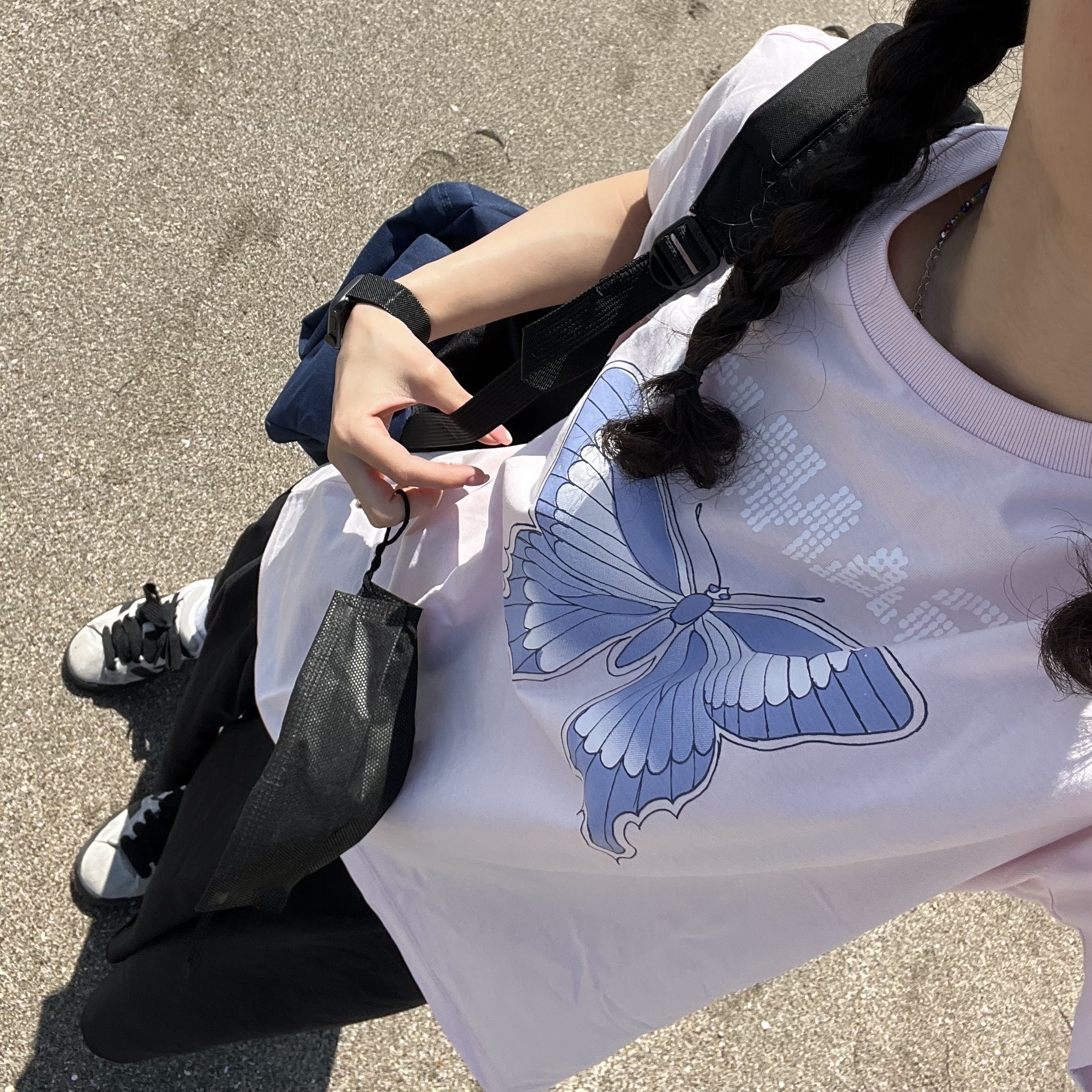 (W) Ganni Butterfly Relaxed T-Shirt Light Lilac 착용 스타일