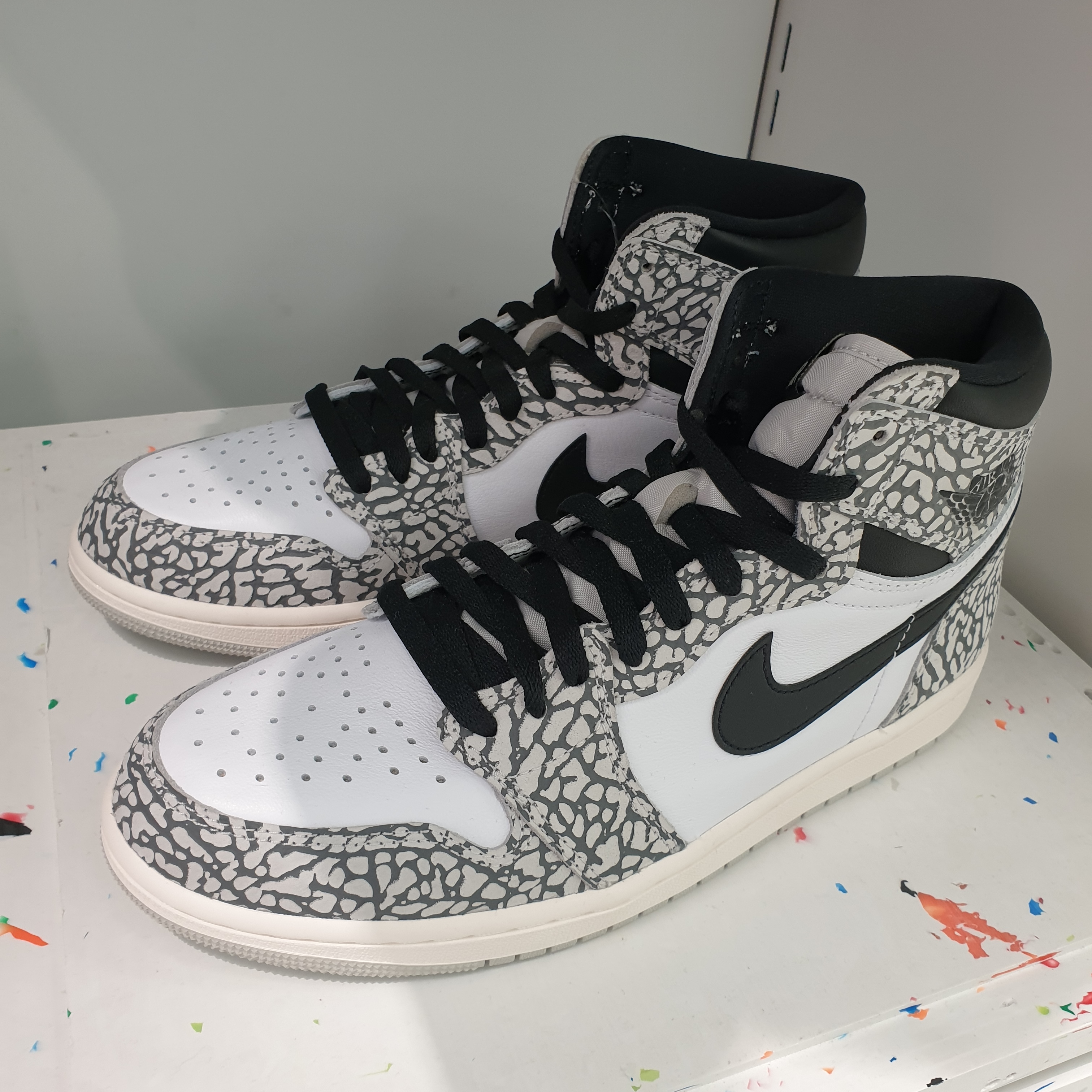 Jordan 1 Retro High OG White Cement 착용 스타일