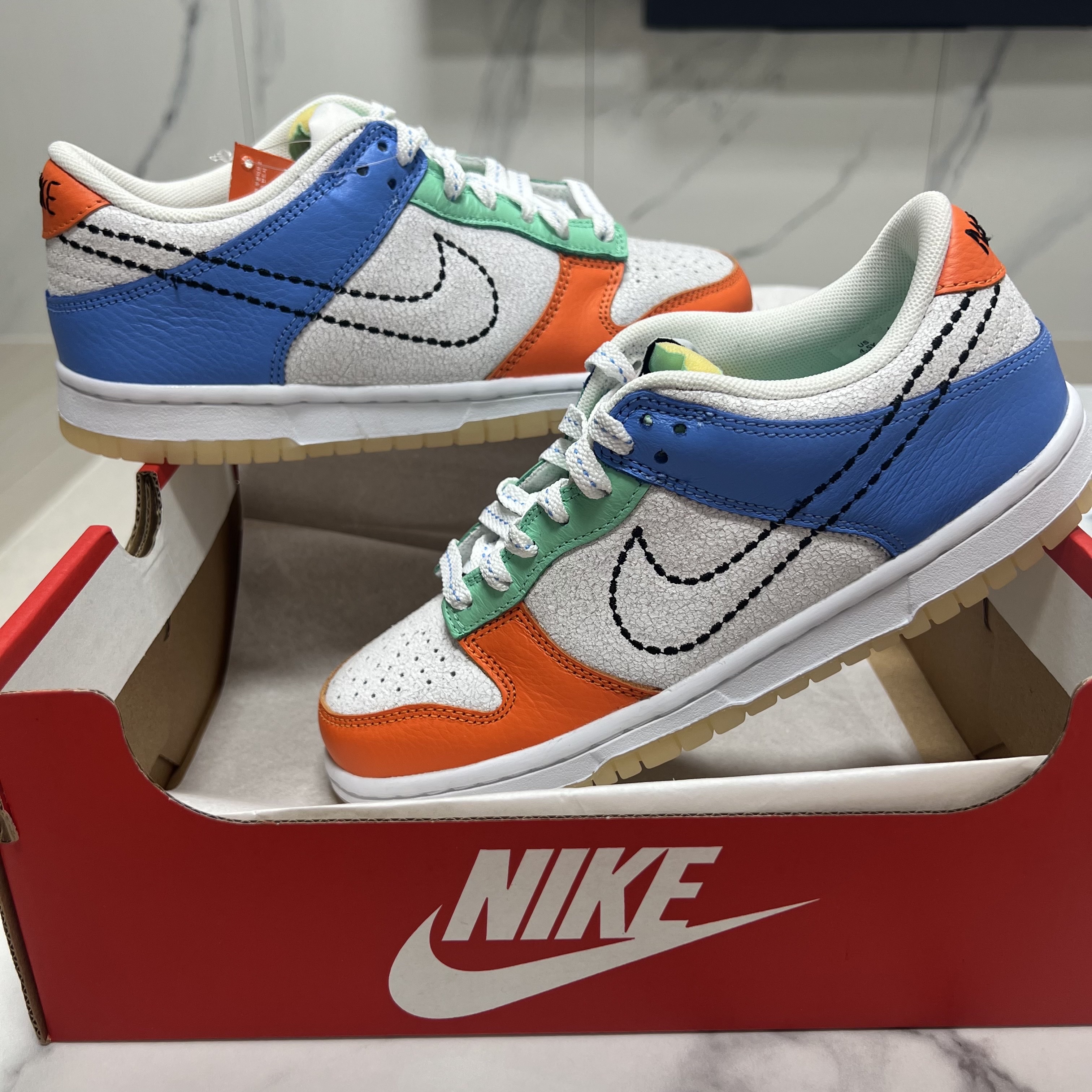 (GS) NIke Dunk Low White Safety Orange 착용 스타일 - 1