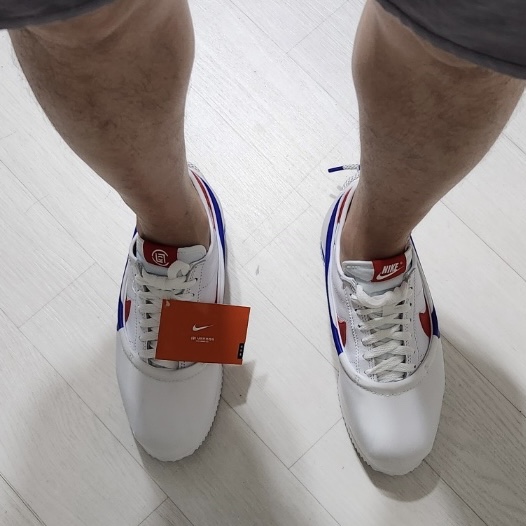 Nike x Clot Cortez SP White and Game Royal 착용 스타일 - 1