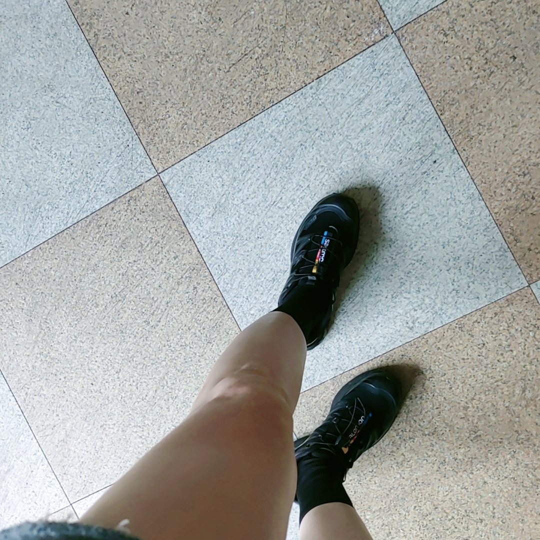 Salomon XT-6 ADV Black 착용 스타일