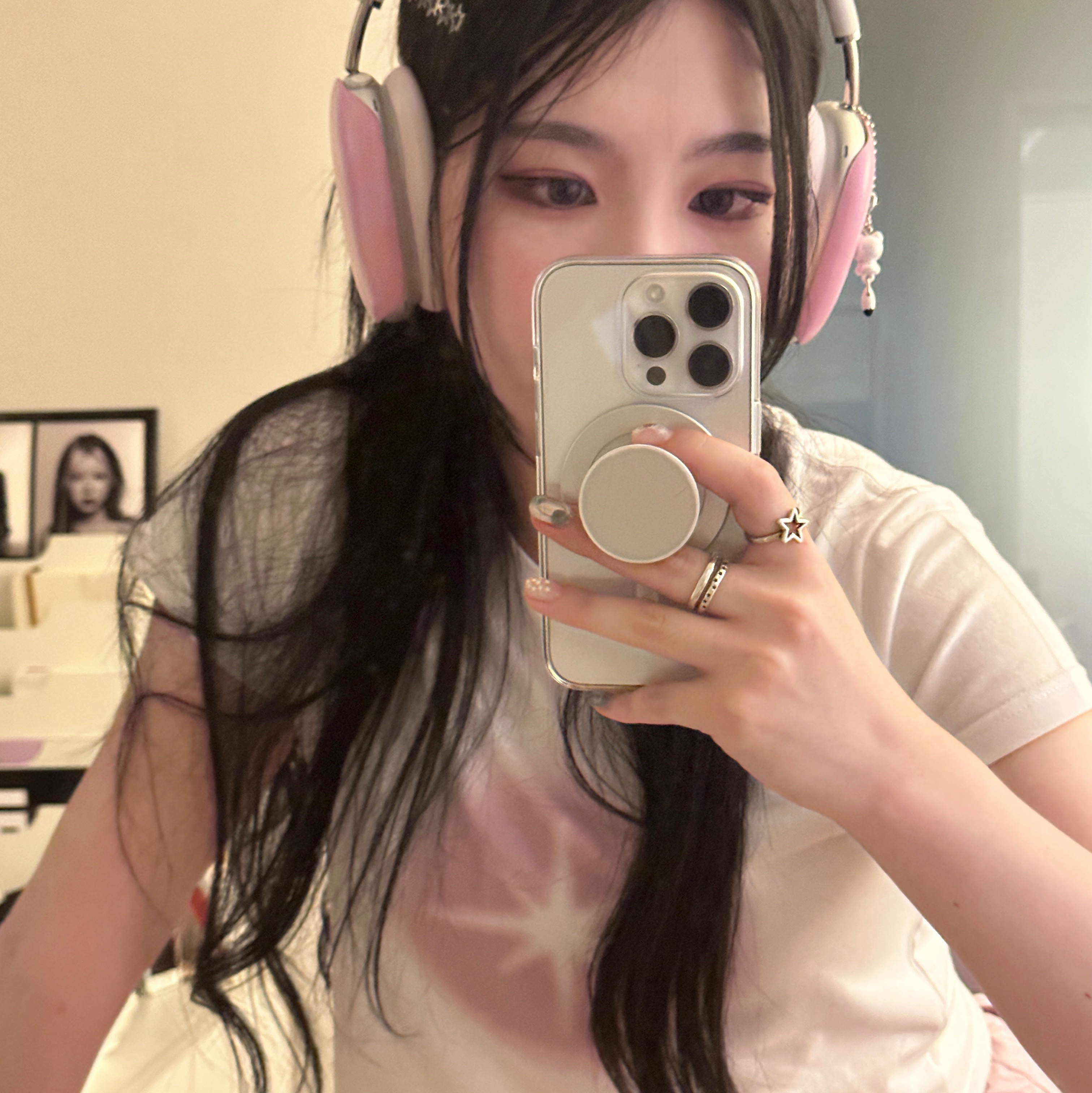 Apple AirPods Max Lightning Silver (Korean Ver.) 착용 스타일 - 3