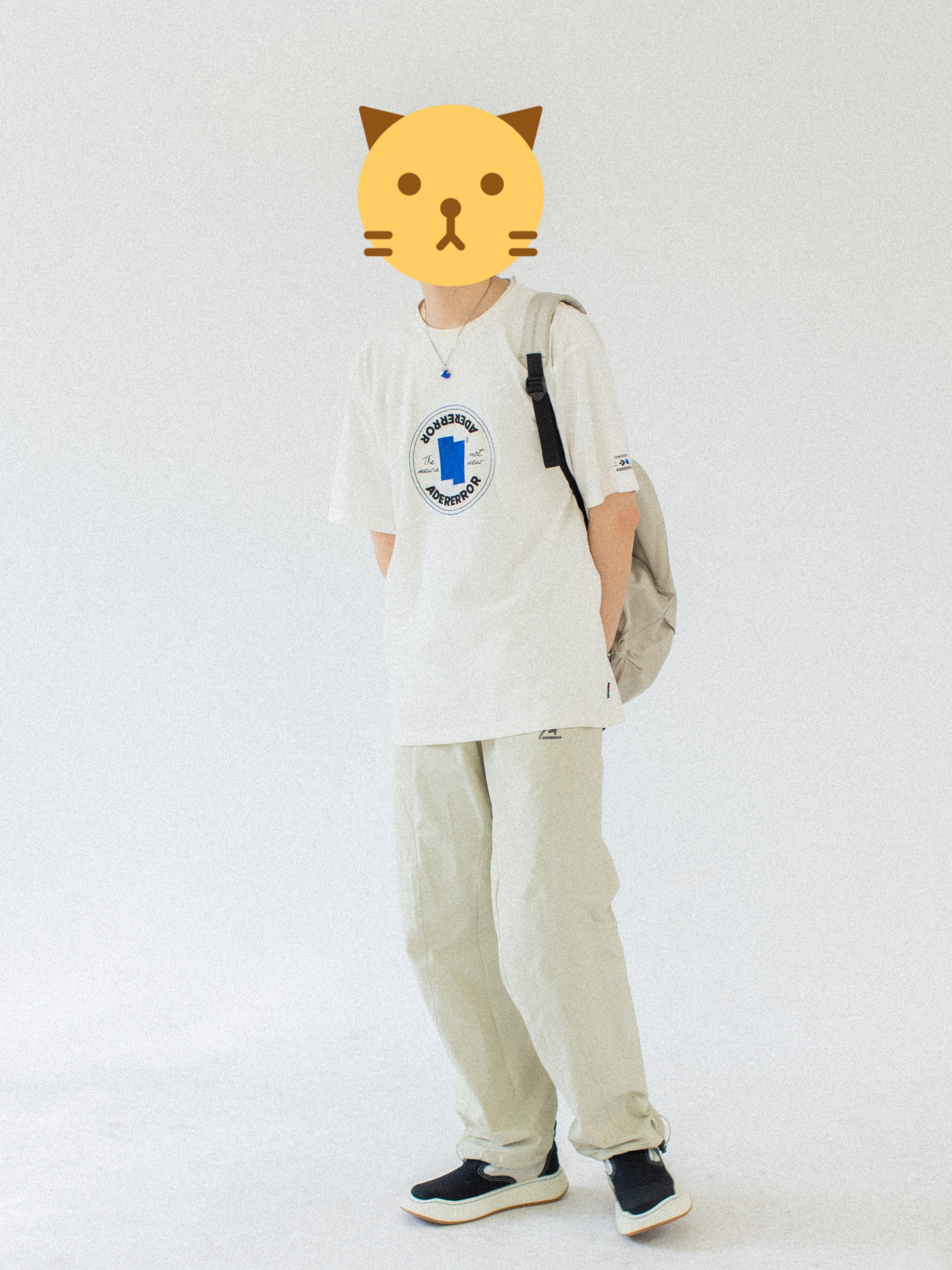 Converse x Ader Error Shapes T-Shirt Cloud Dancer, Ader Error Log; Lad Noir 착용 스타일 - 3