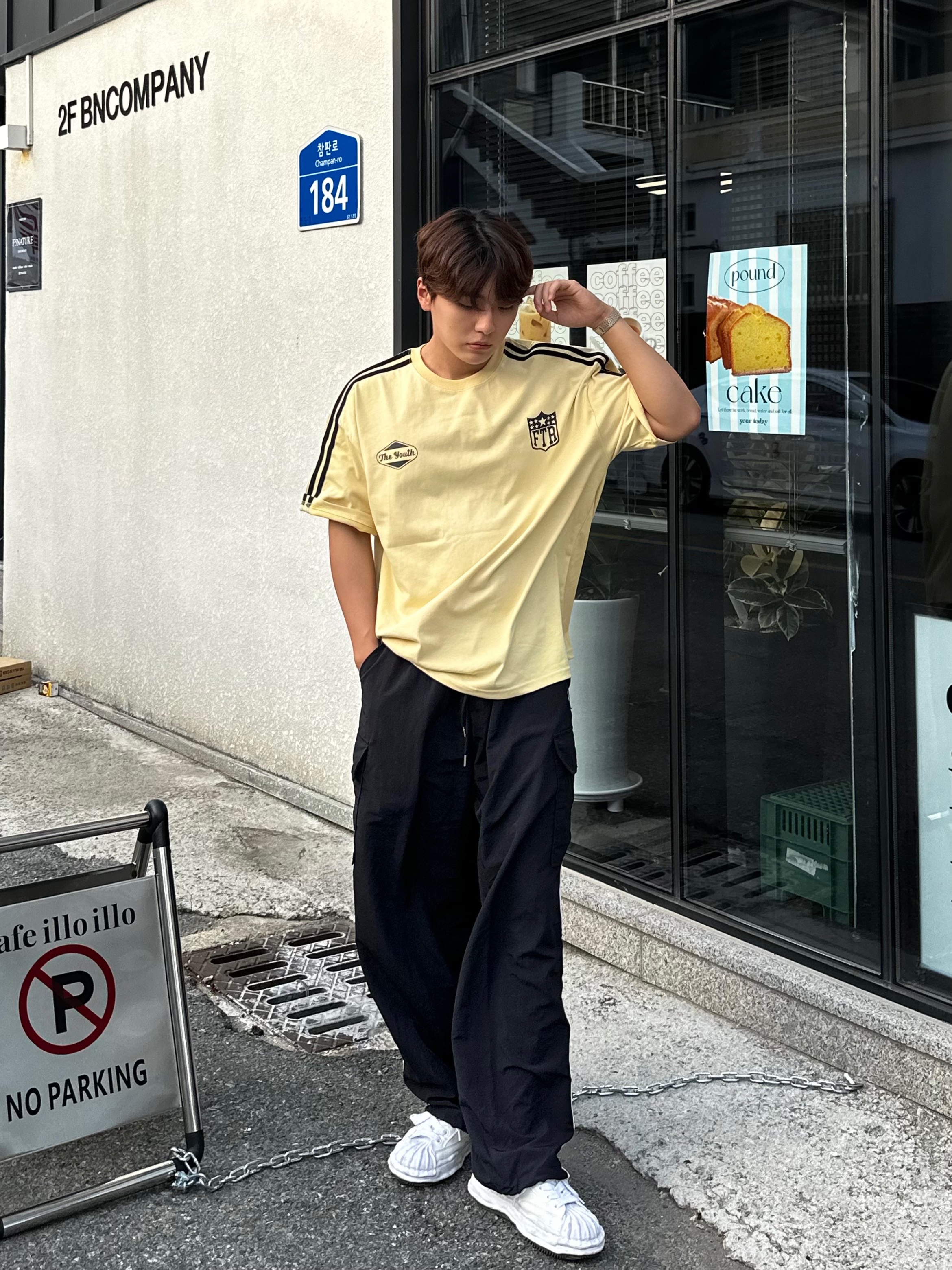 Maison Mihara Yasuhiro Blakey OG Sole Canvas Low-top Sneakers White 착용 스타일 - 1