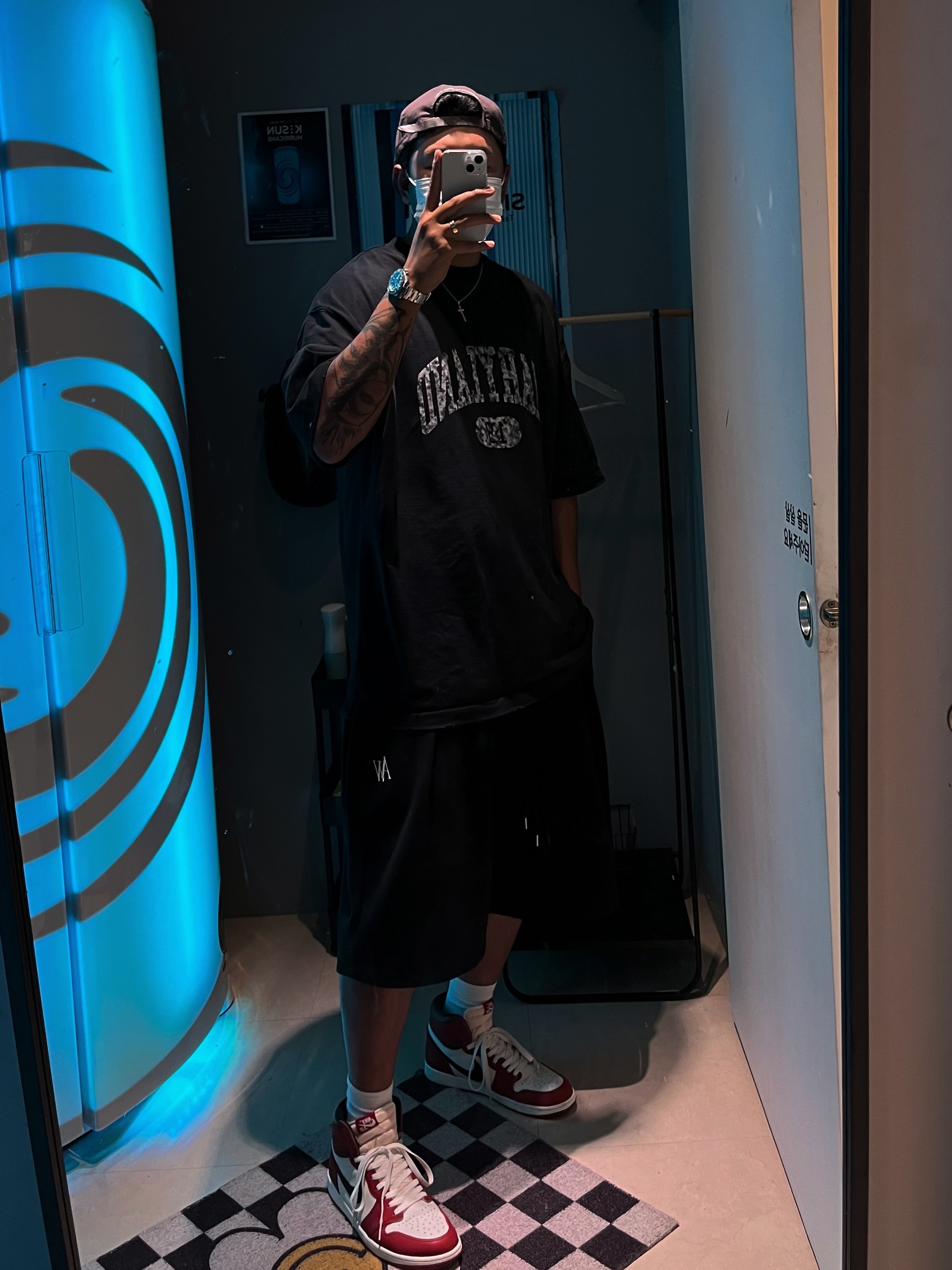 Jordan 1 Retro High OG Chicago 2022, Rolex Submariner Date 41mm 126610LV Black Oyster 착용 스타일 - 1