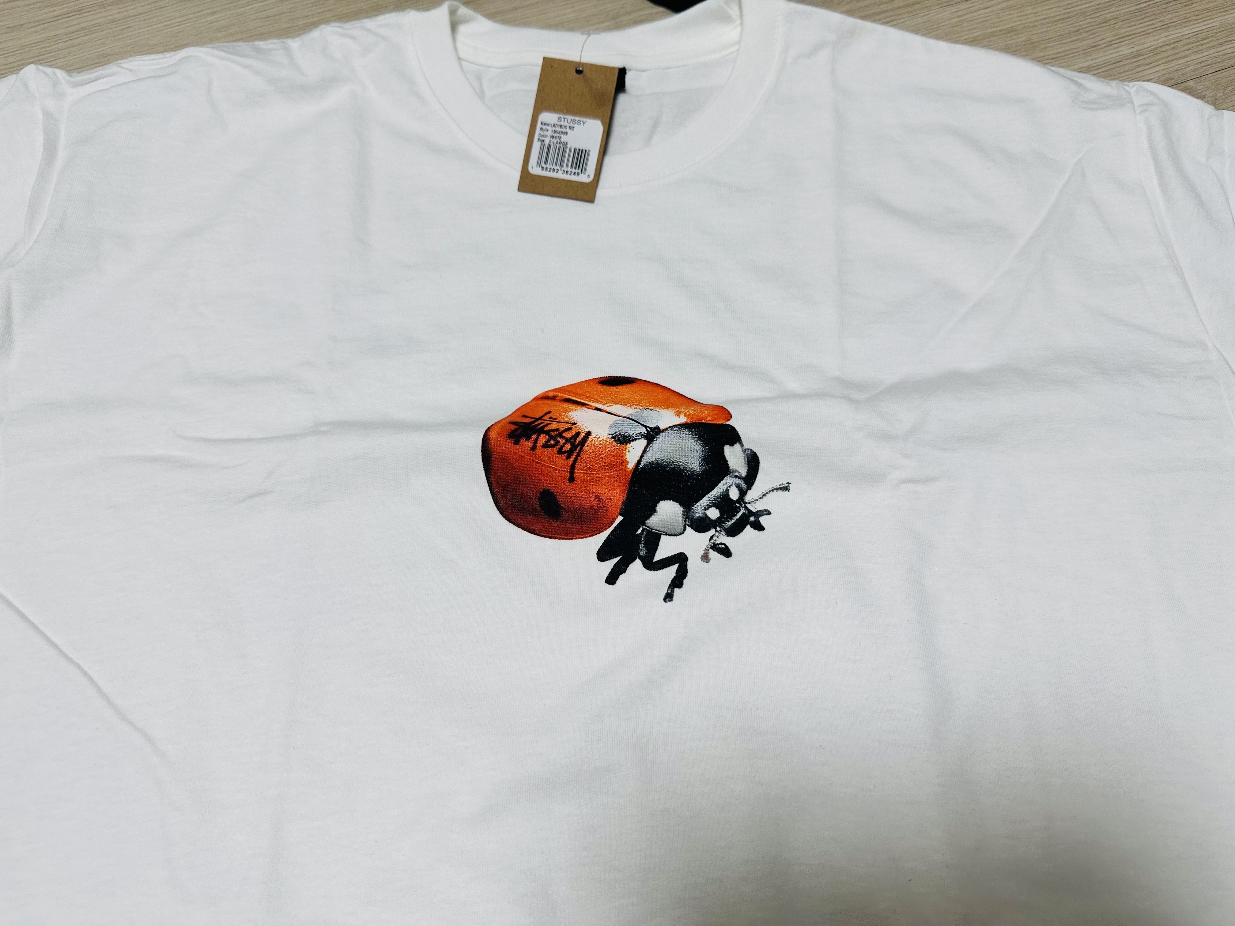 Stussy Lady Bug T-Shirt White 착용 스타일