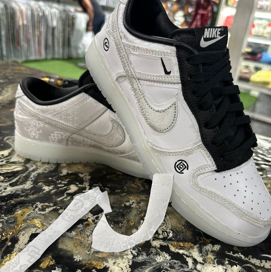 Nike x Clot x Fragment Dunk Low Black and White 착용 스타일 - 1