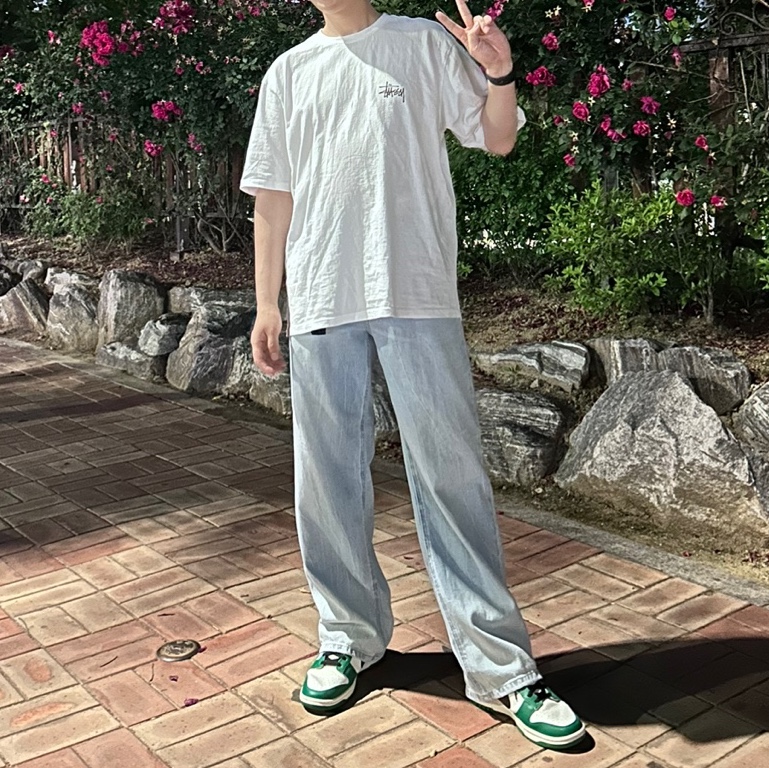 Stussy Basic Stussy T-Shirt White 2022 착용 스타일 - 1