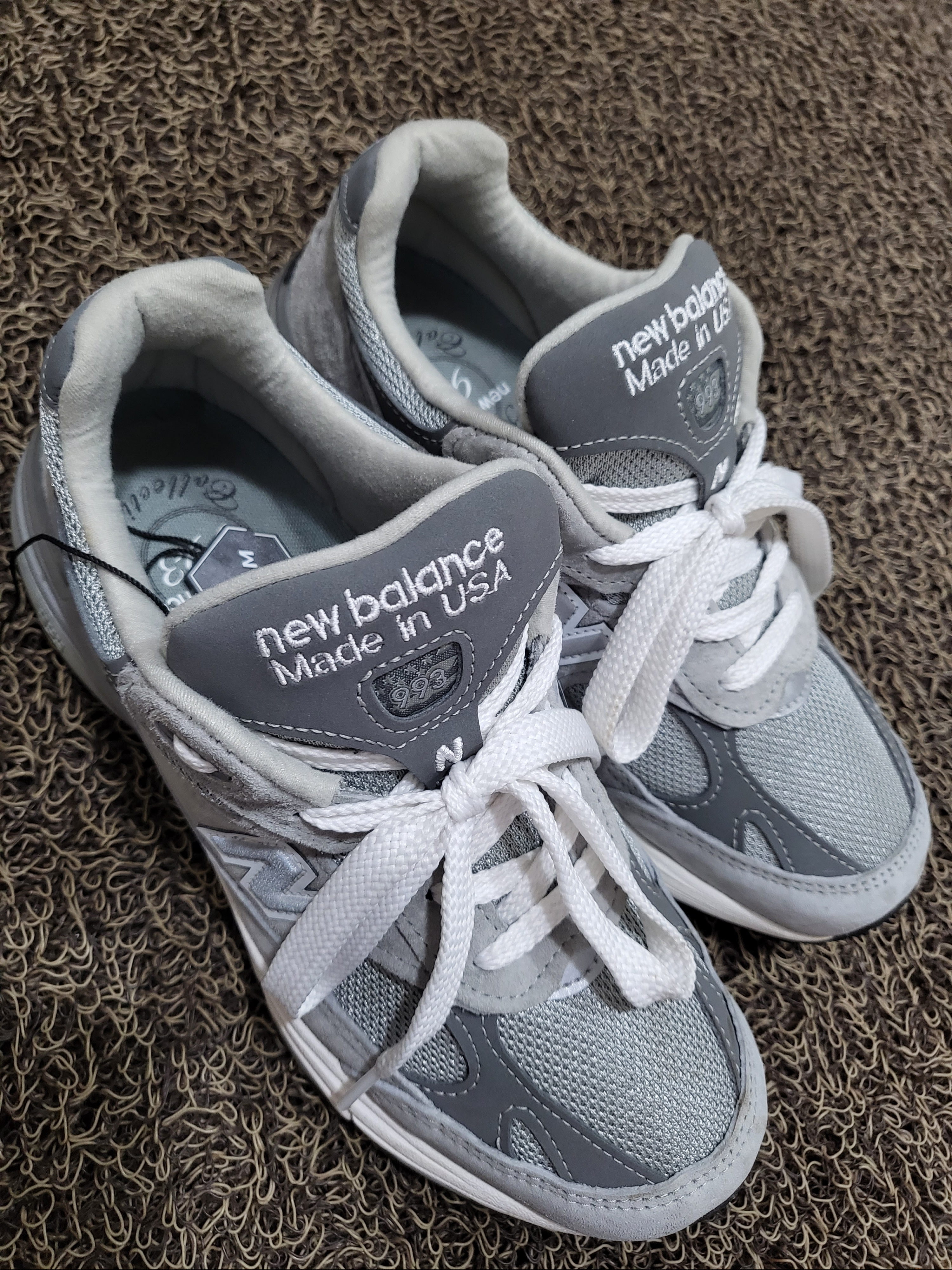 (W) New Balance 993 Made in USA Grey - B Standard 착용 스타일