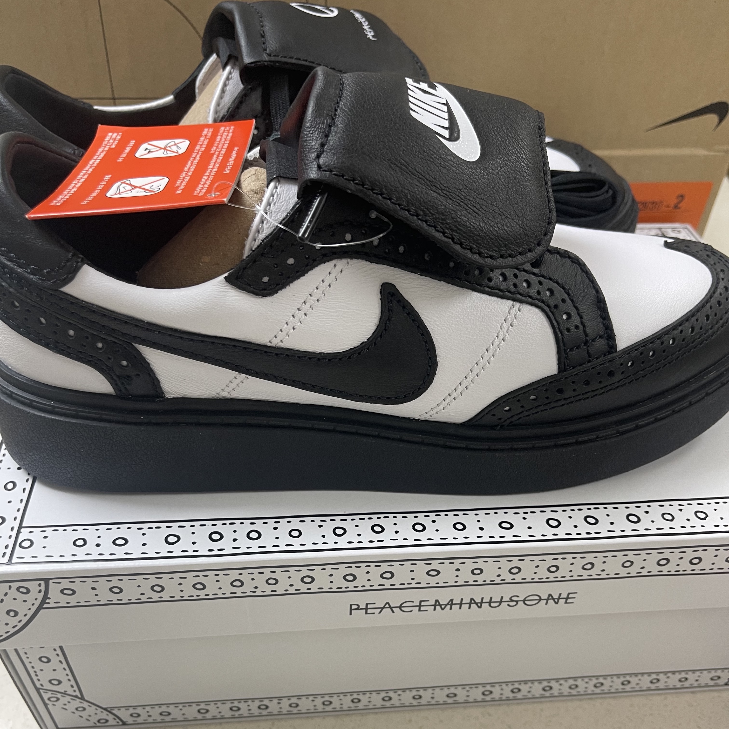 Nike x Peaceminusone Kwondo1 Black and White 착용 스타일