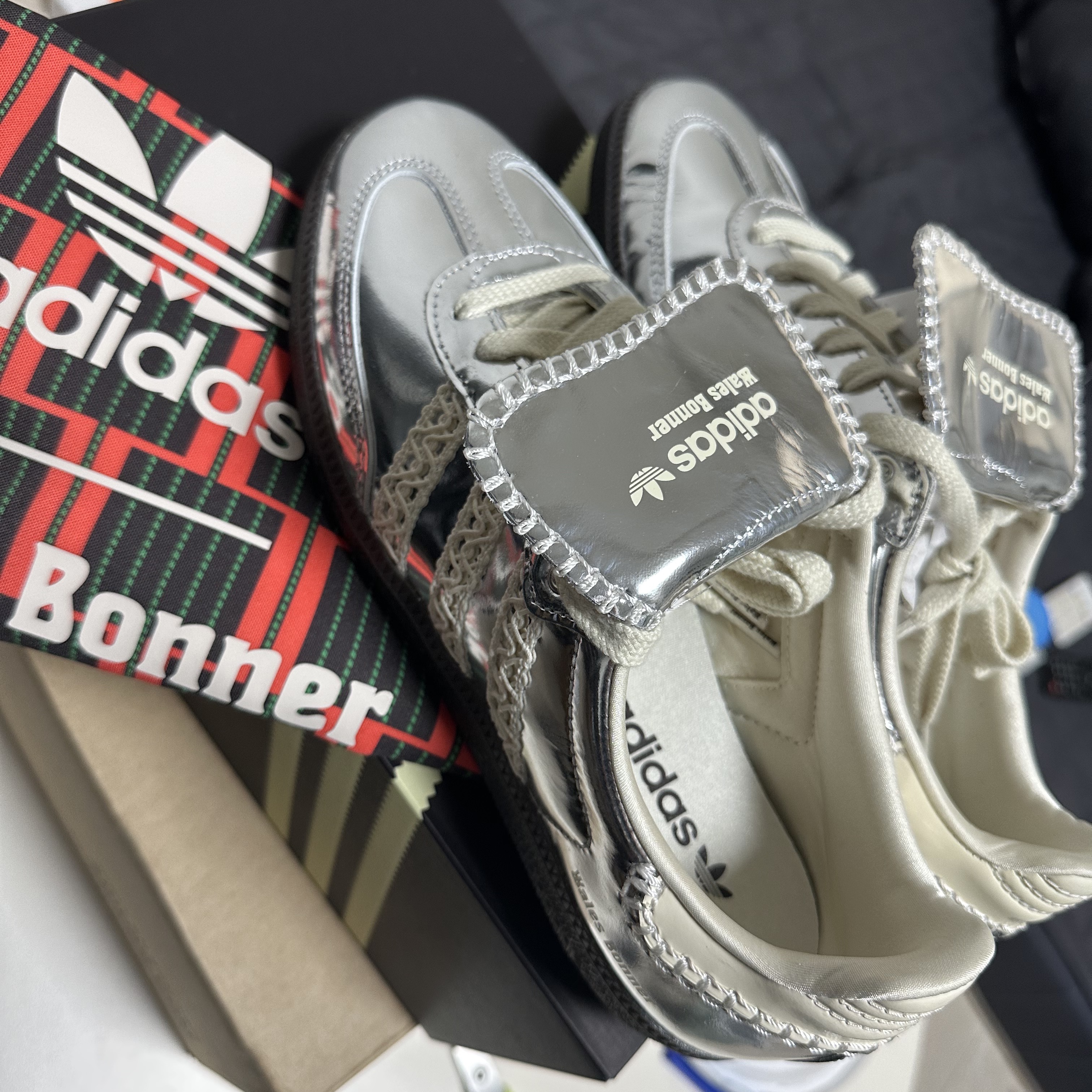 Adidas x Wales Bonner Samba Silver Metallic 착용 스타일