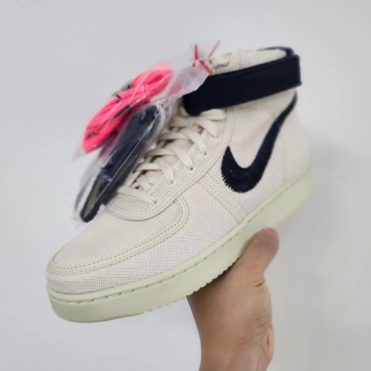 Nike x Stussy Vandal High Fossil 착용 스타일 - 1