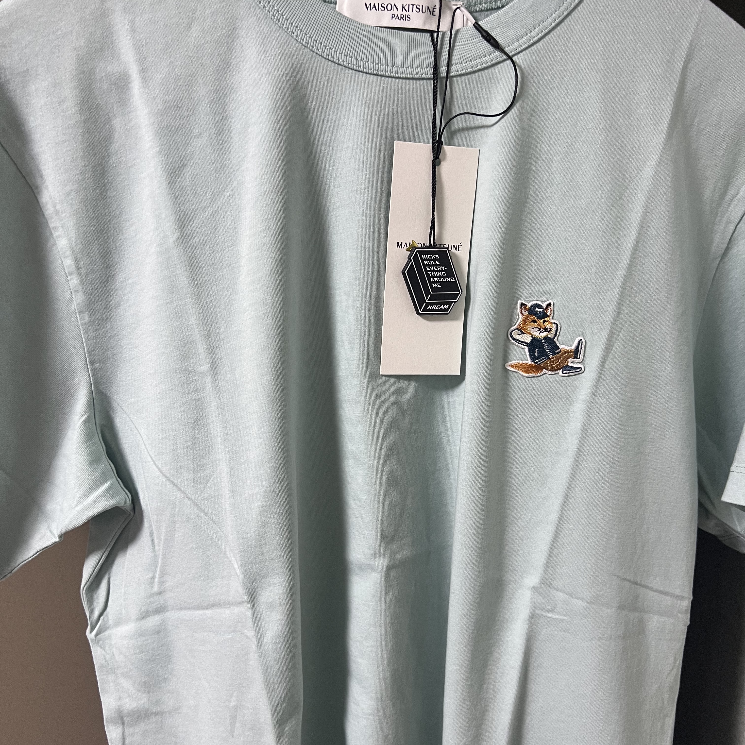 Maison Kitsune Dressed Fox Patch Classic T-Shirt Blue Haze 착용 스타일 - 2