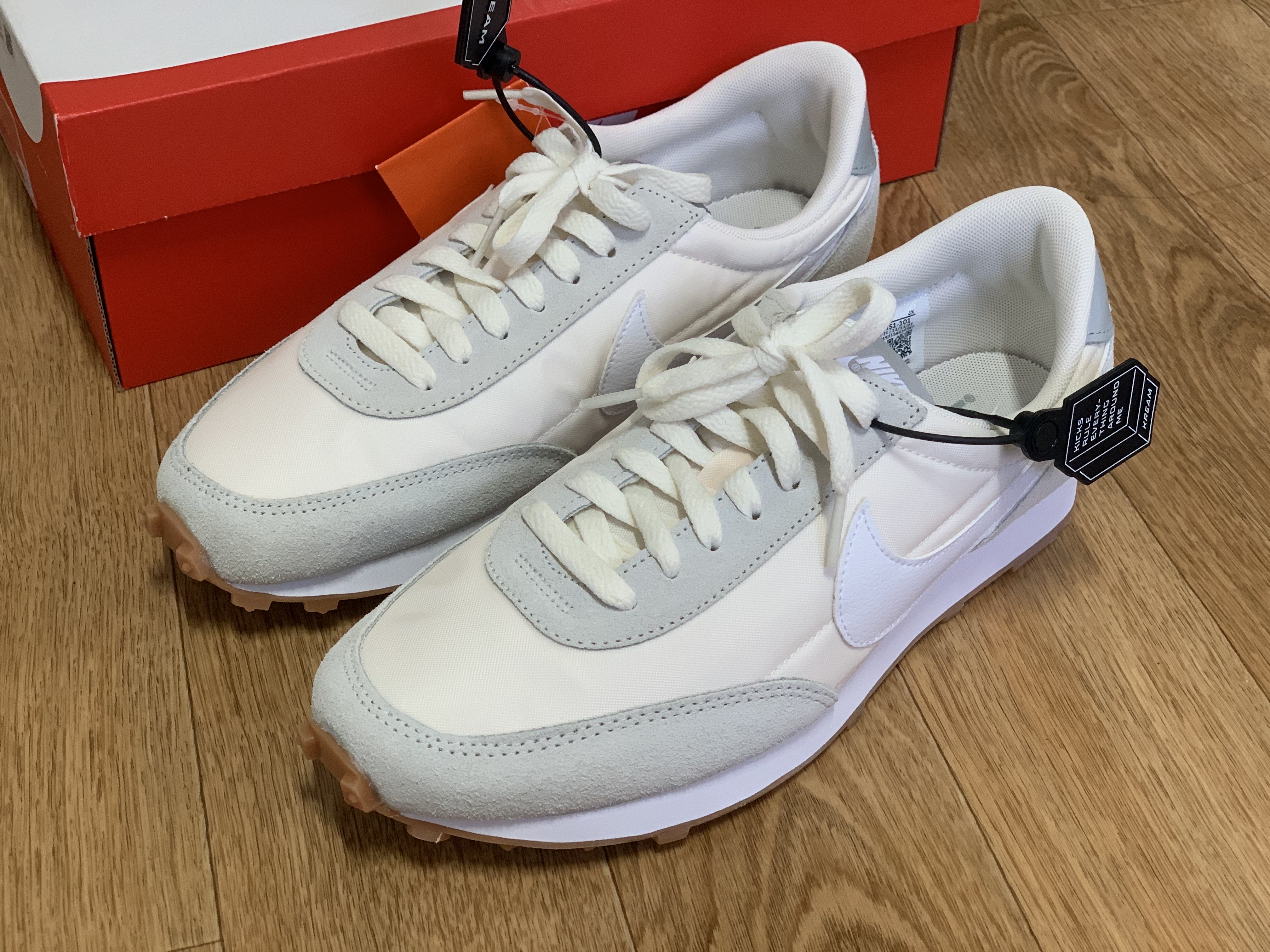 (W) Nike Daybreak Summit White 착용 스타일 - 2