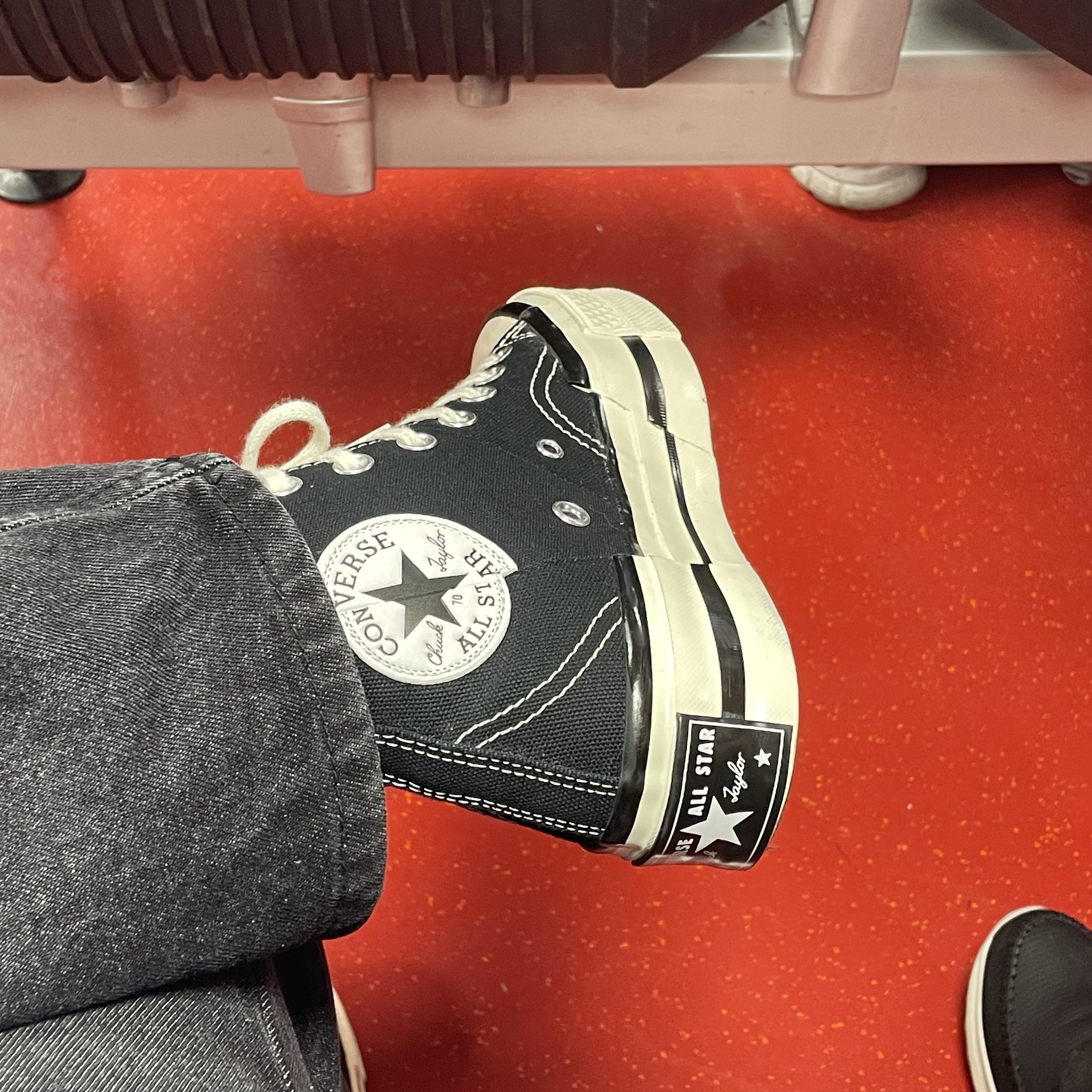 Converse Chuck 70 High Plus Black 착용 스타일 - 1