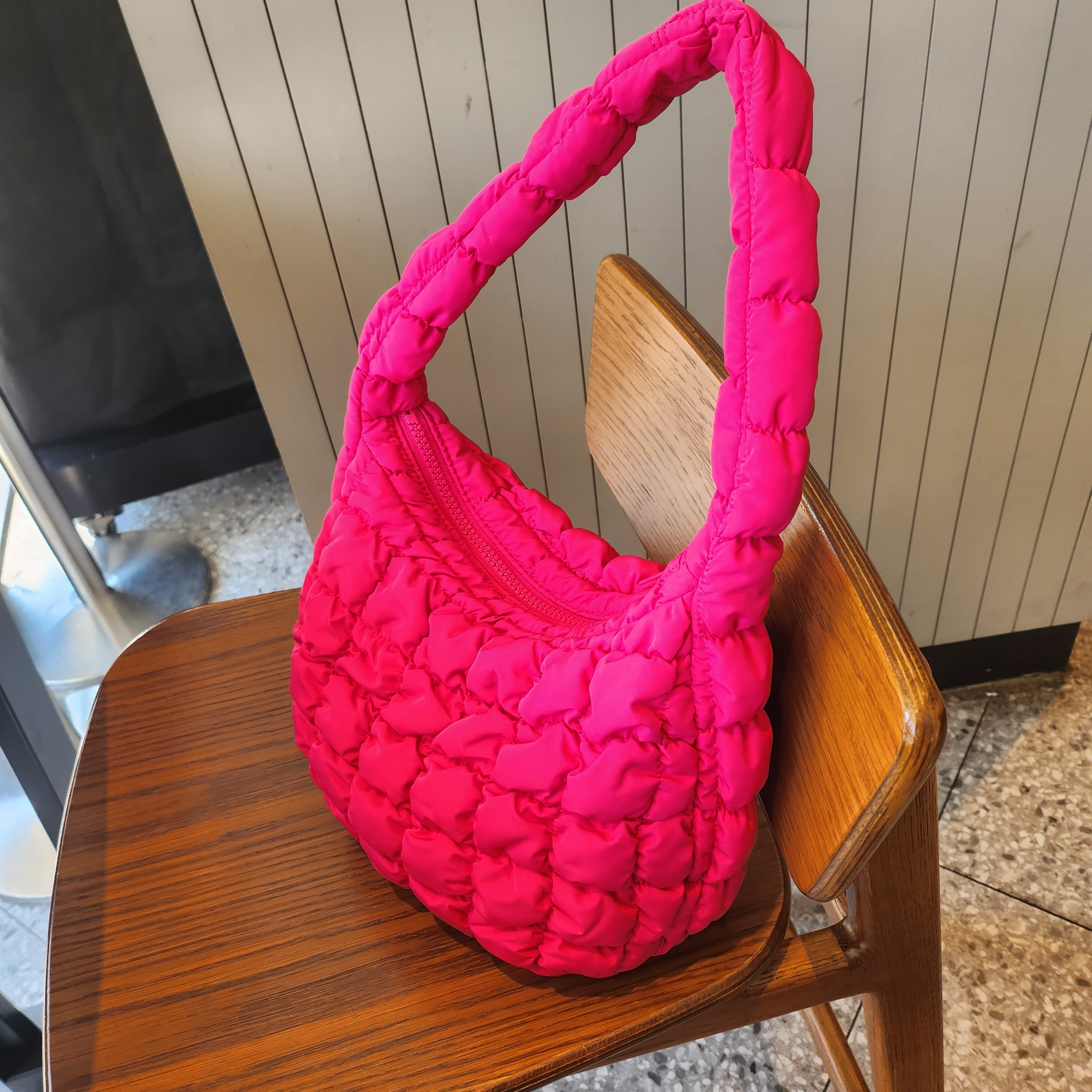 COS Quilted Mini Bag Pink 착용 스타일