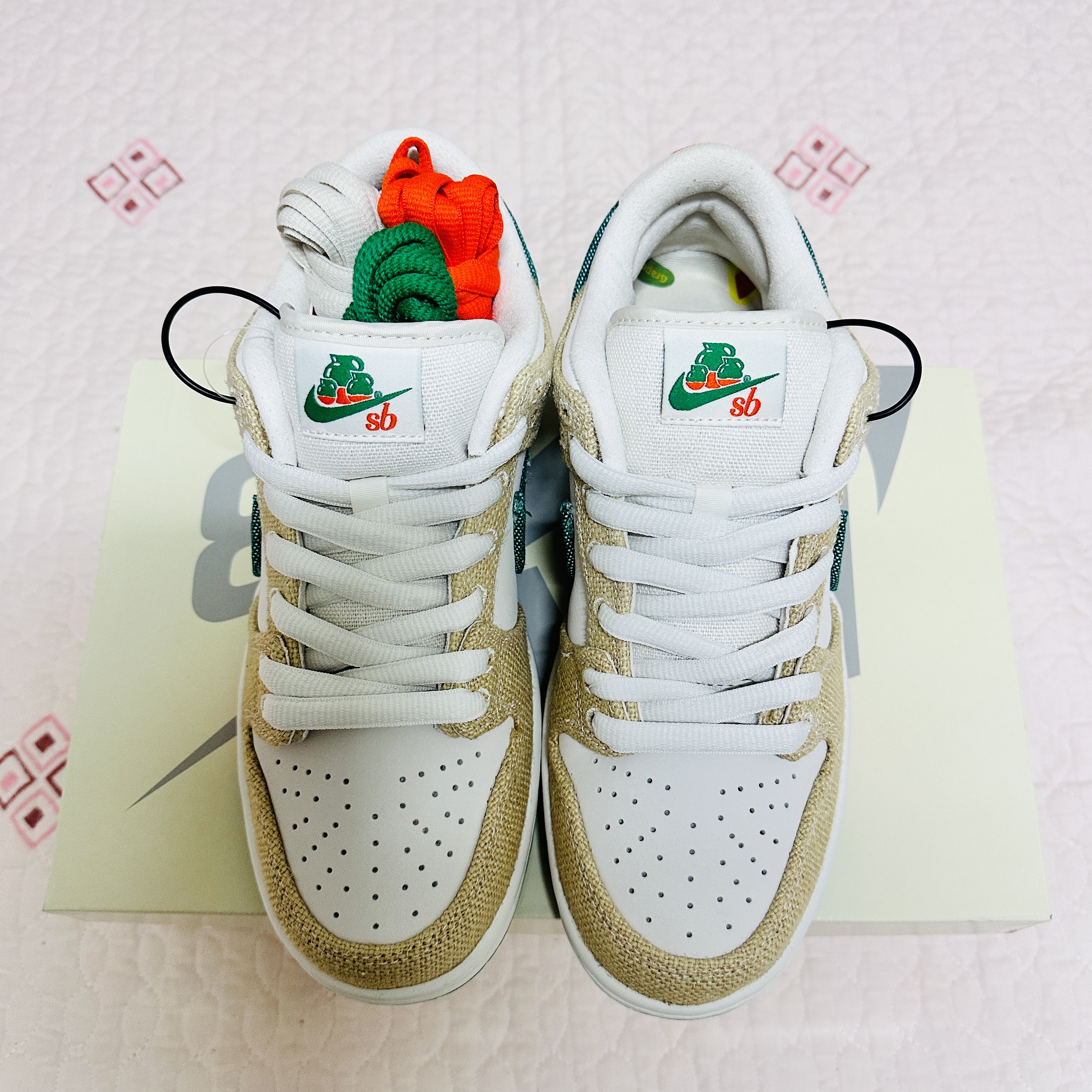 Nike x Jarritos SB Dunk Low Phantom and Malachite 착용 스타일 - 1