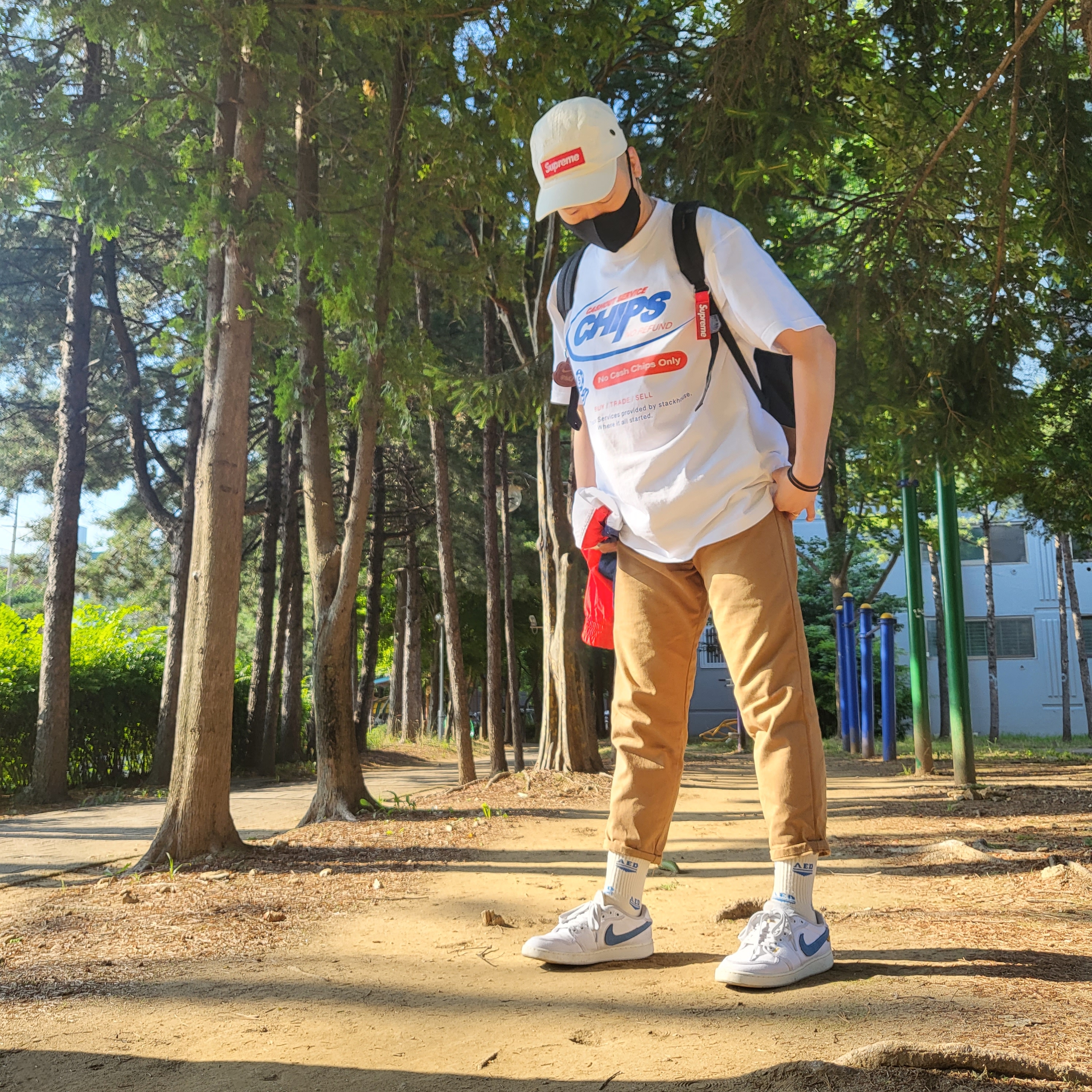 Supreme Military Camp Cap Stone - 22SS, Supreme Webbing Keychain Red - 23SS 착용 스타일 - 2