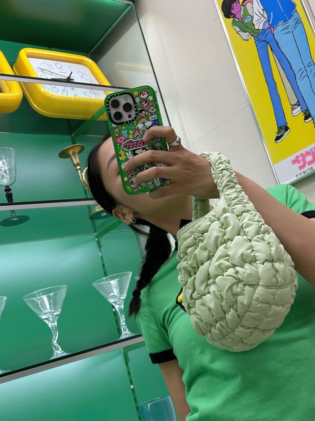 COS Quilted Mini Bag Green 착용 스타일