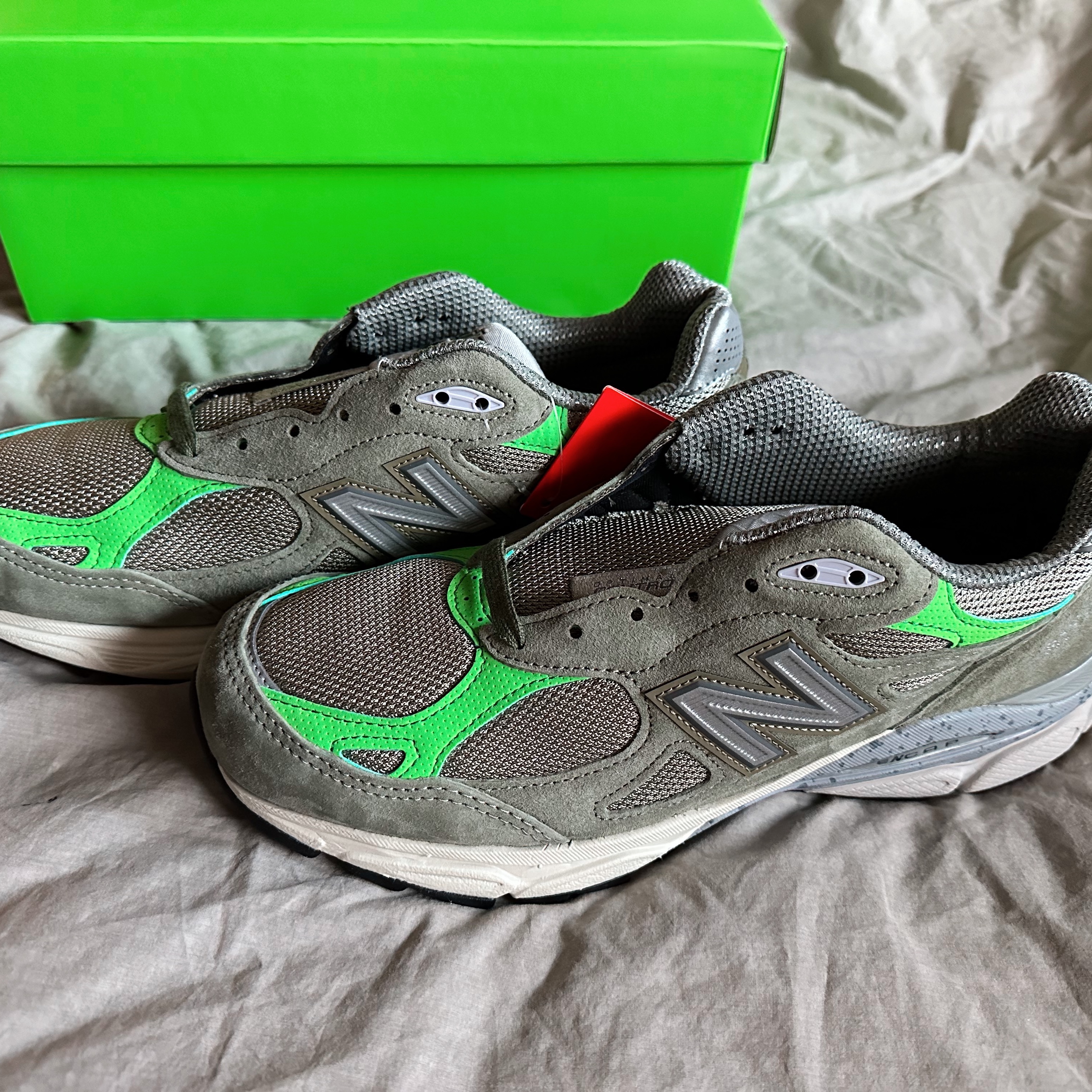 New Balance x Patta 990v3 Made in USA Olive 착용 스타일 - 2