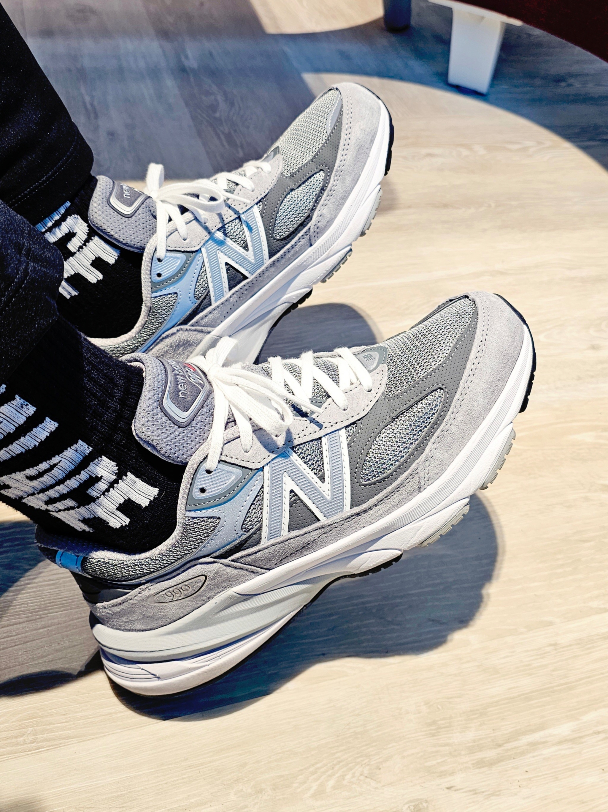 New Balance 990v6 Made in USA Grey - D Standard 착용 스타일 - 1