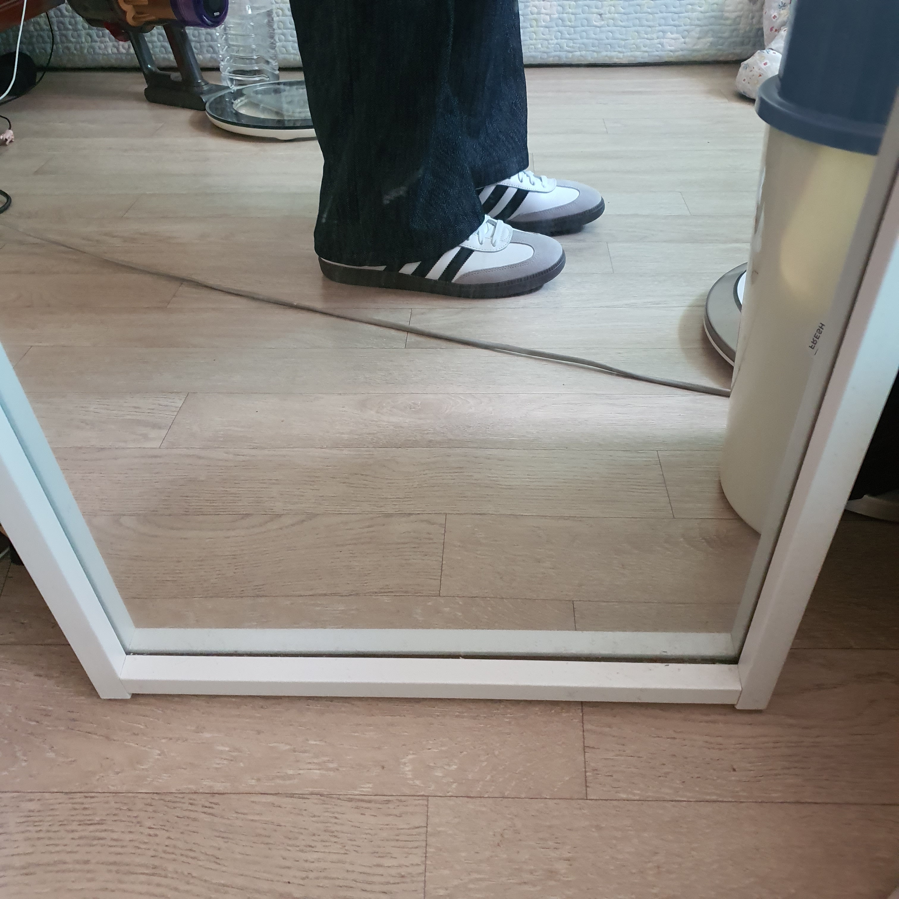 Adidas Samba OG Cloud White 착용 스타일 - 1
