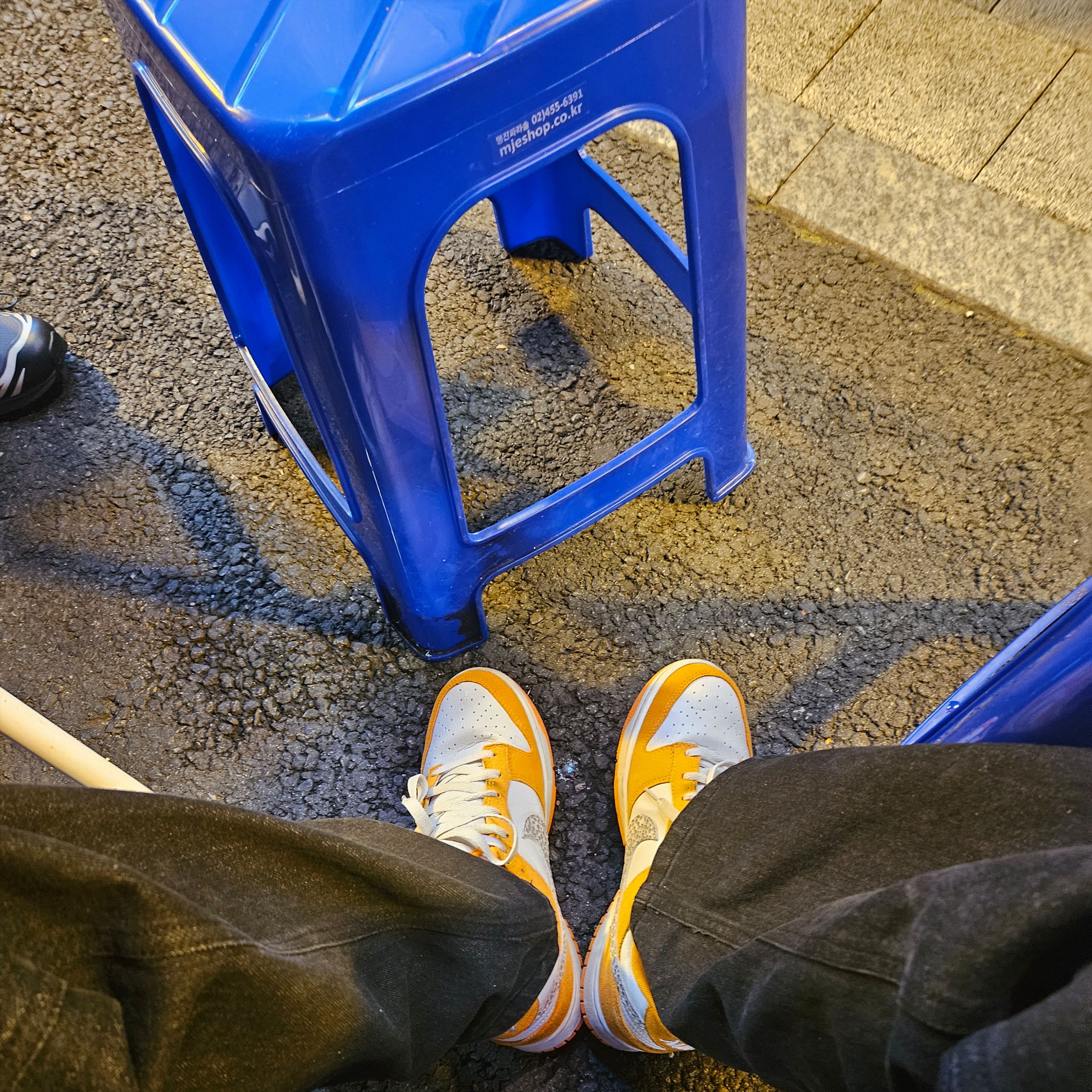 Nike Dunk Low AS Kumquat 착용 스타일