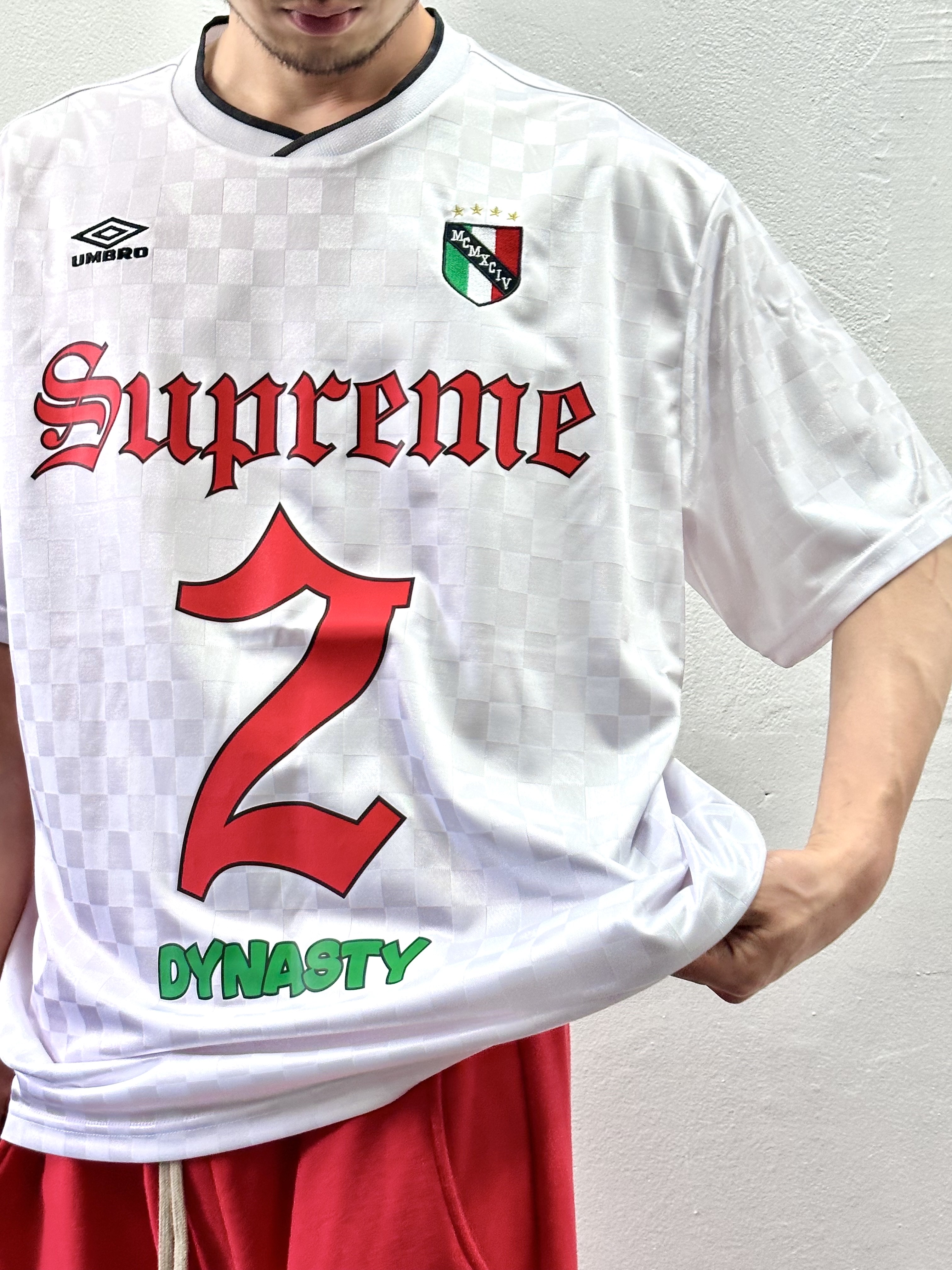 Supreme x Umbro Soccer Jersey White - 22SS 착용 스타일