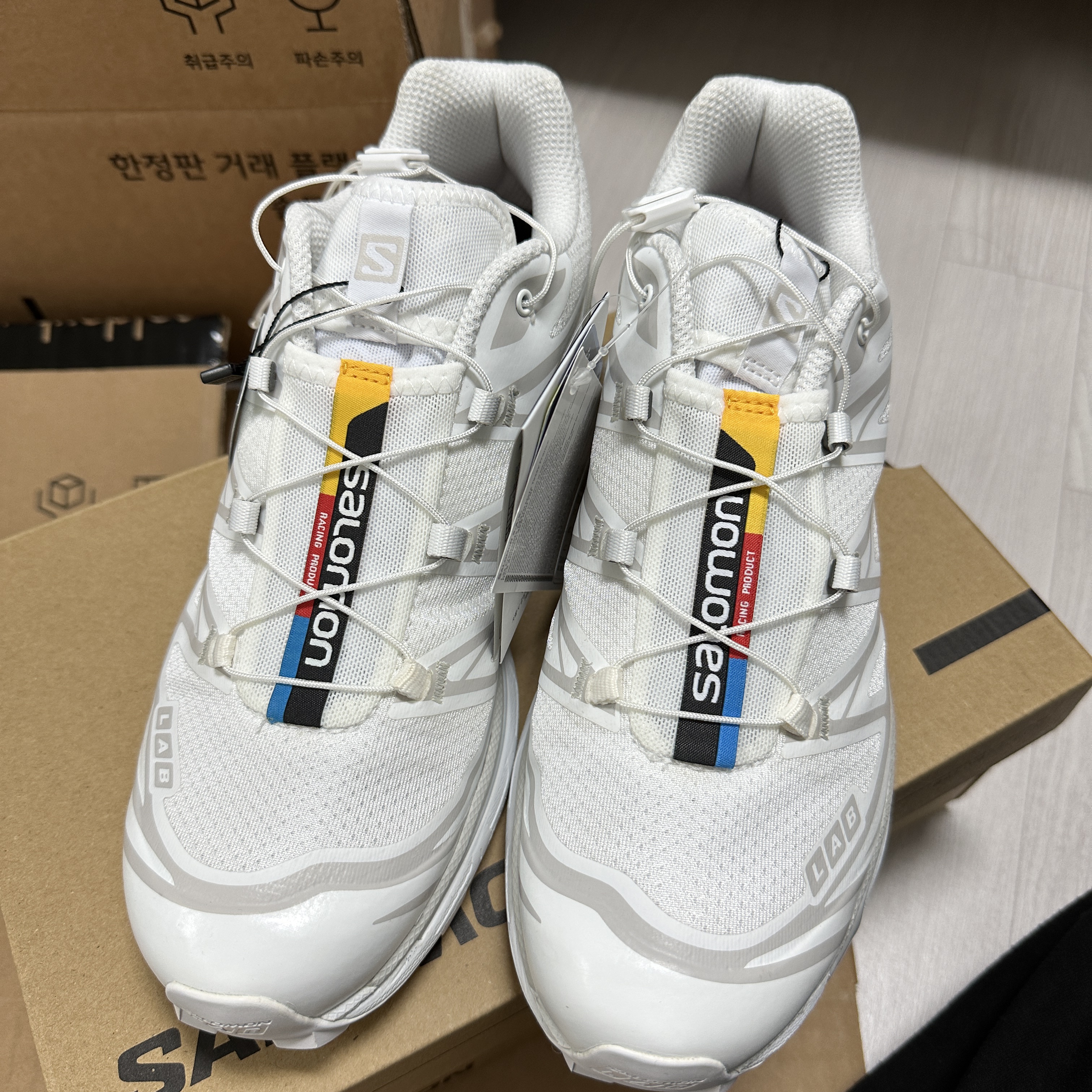 Salomon XT-6 ADV White 착용 스타일