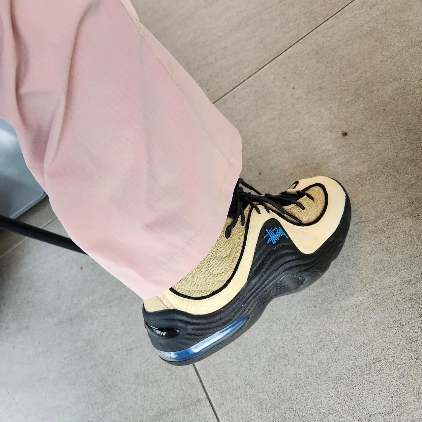 Nike x Stussy Air Penny II Rattan and Limestone 착용 스타일