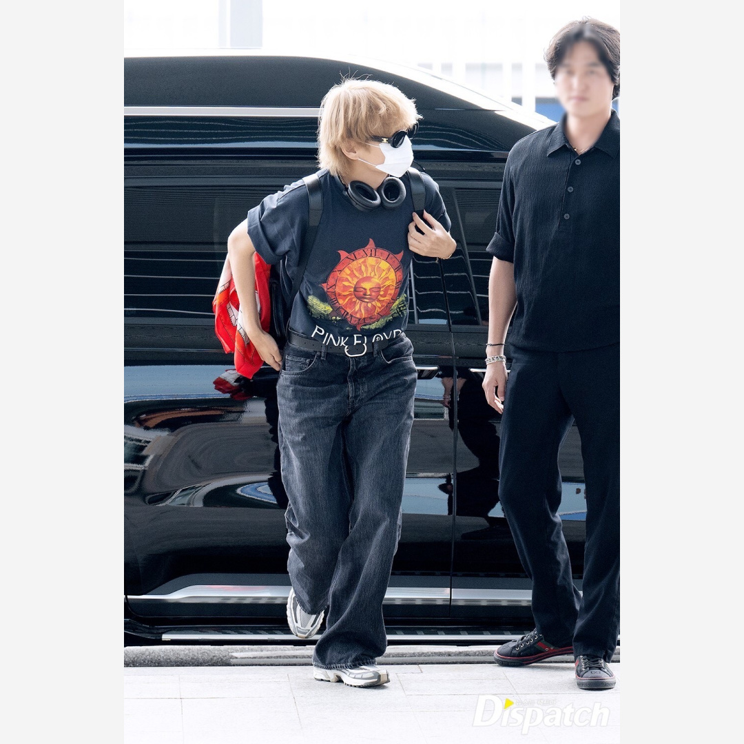 Salomon ACS Pro Beluga Vintage Khaki, (W) Celine Triomphe 01 Sunglasses in Acetate Black 착용 스타일 - 2