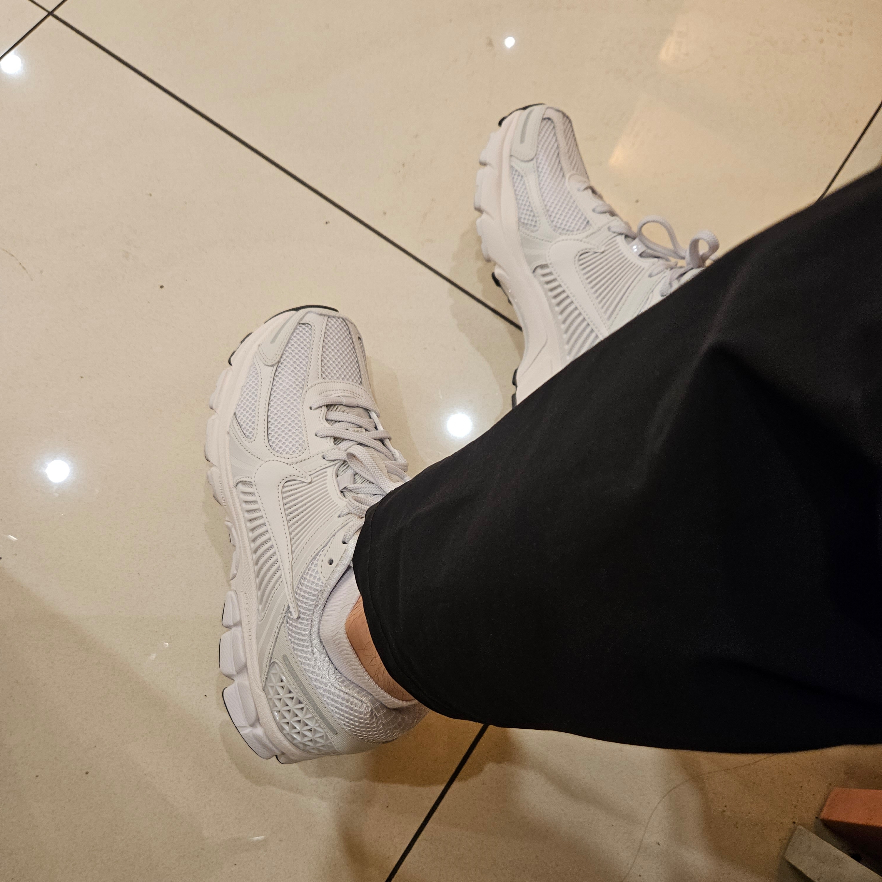 Nike Zoom Vomero 5 SP Vast Grey 2023 착용 스타일