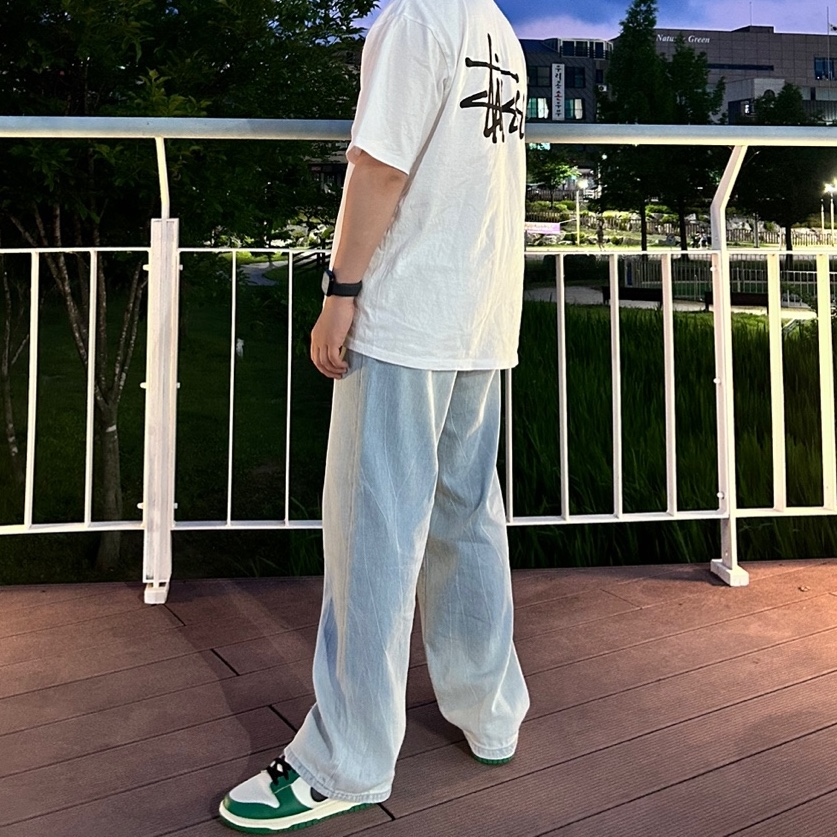 Stussy Basic Stussy T-Shirt White 2022 착용 스타일 - 2