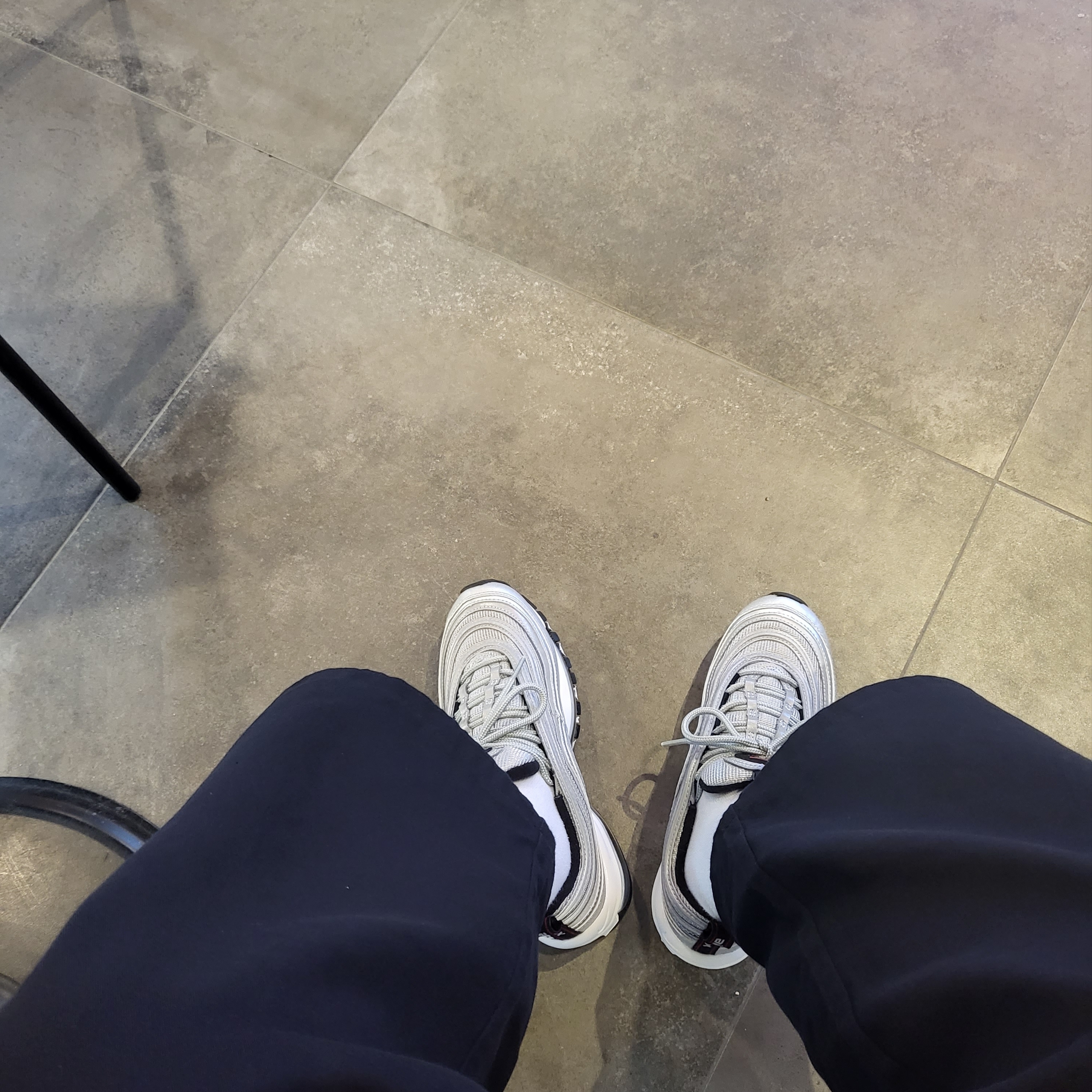 (GS) Nike Air Max 97 Silver Bullet 2022, Nike Air Max 97 OG Silver Bullet 2022 착용 스타일 - 1