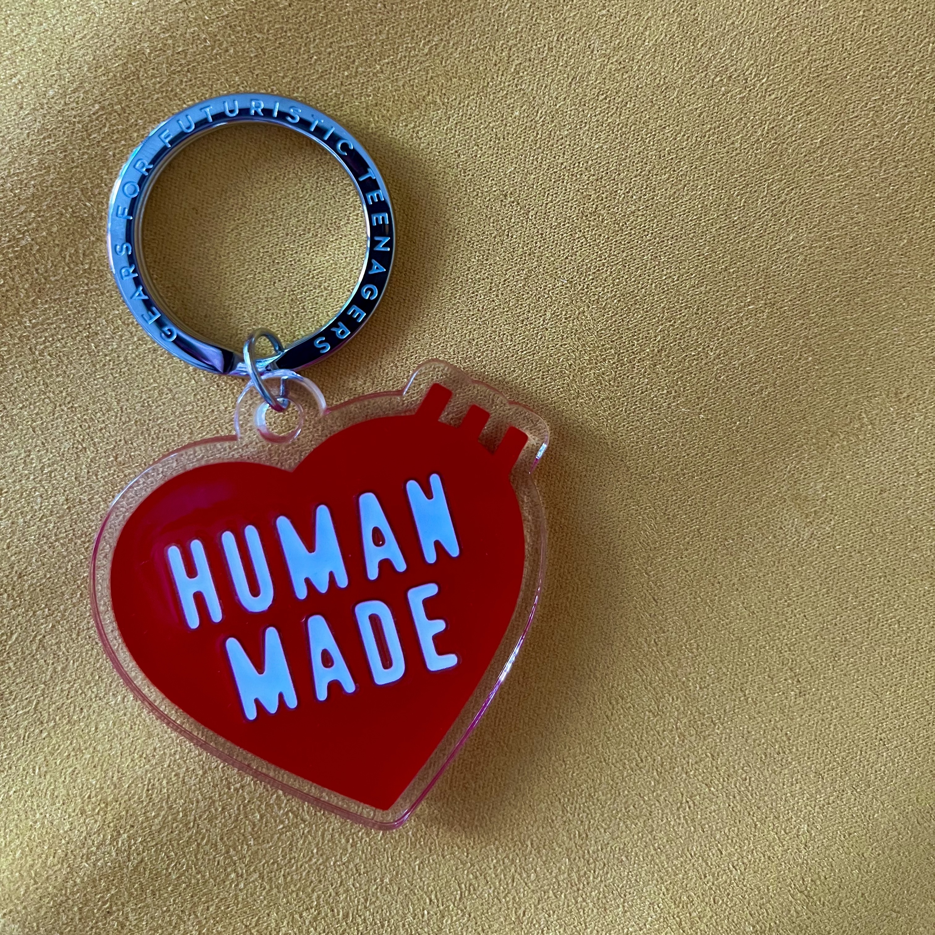 Human Made Heart Keyring Red 착용 스타일
