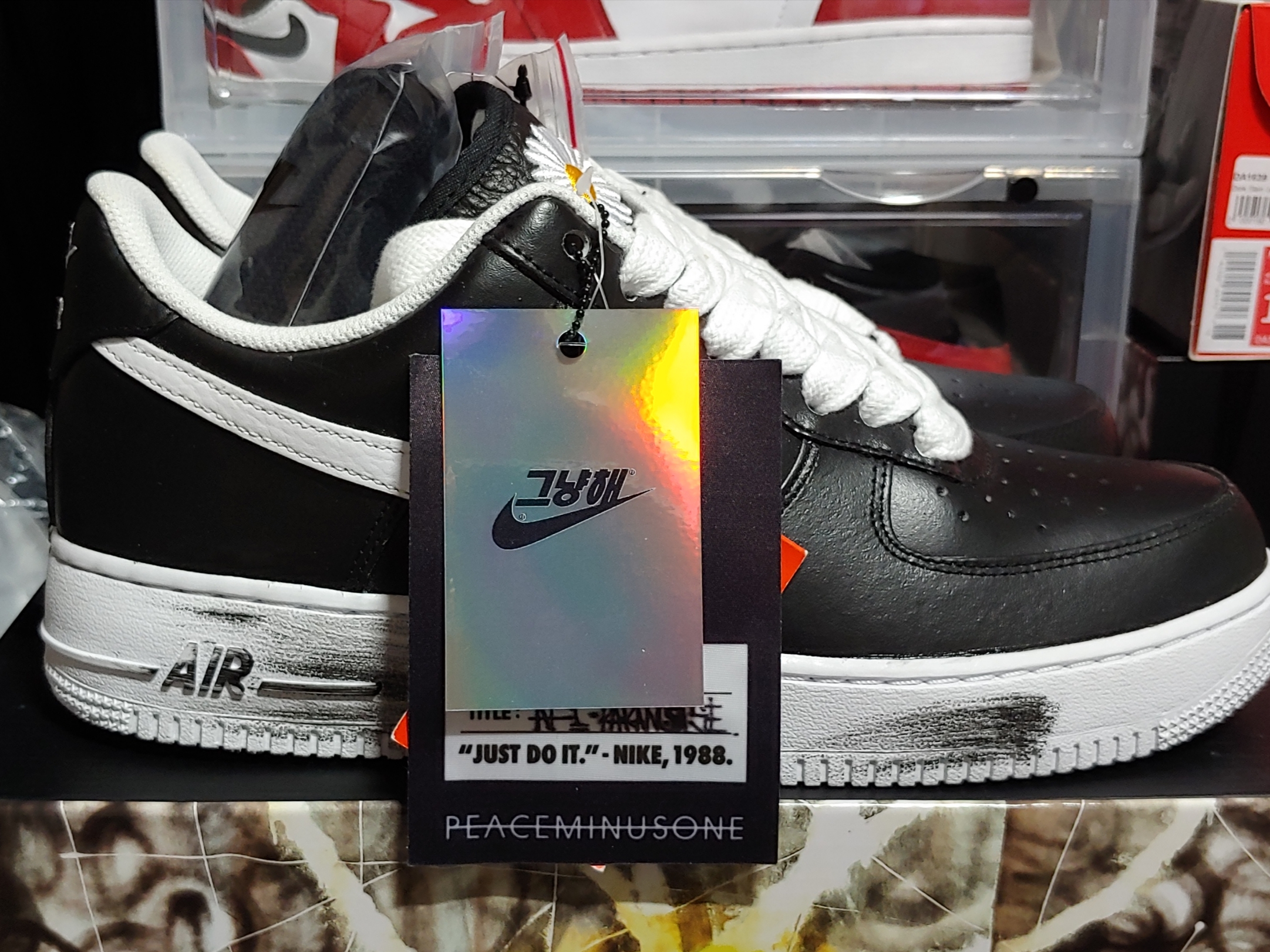 Nike x Peaceminusone Air Force 1 Low Para-Noise, Jordan 1 Retro High OG Chicago 2015 착용 스타일 - 1