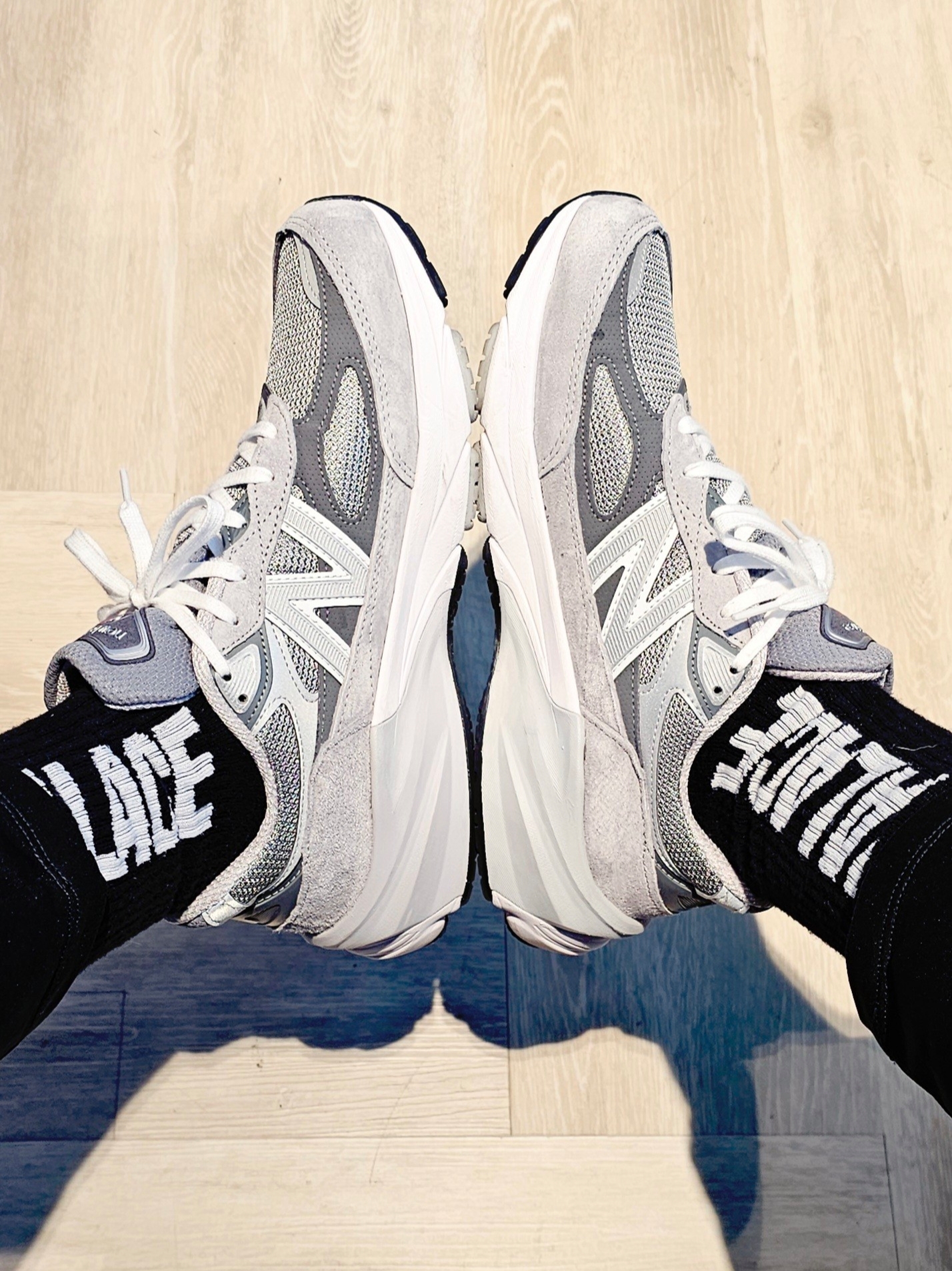 New Balance 990v6 Made in USA Grey - D Standard 착용 스타일 - 4