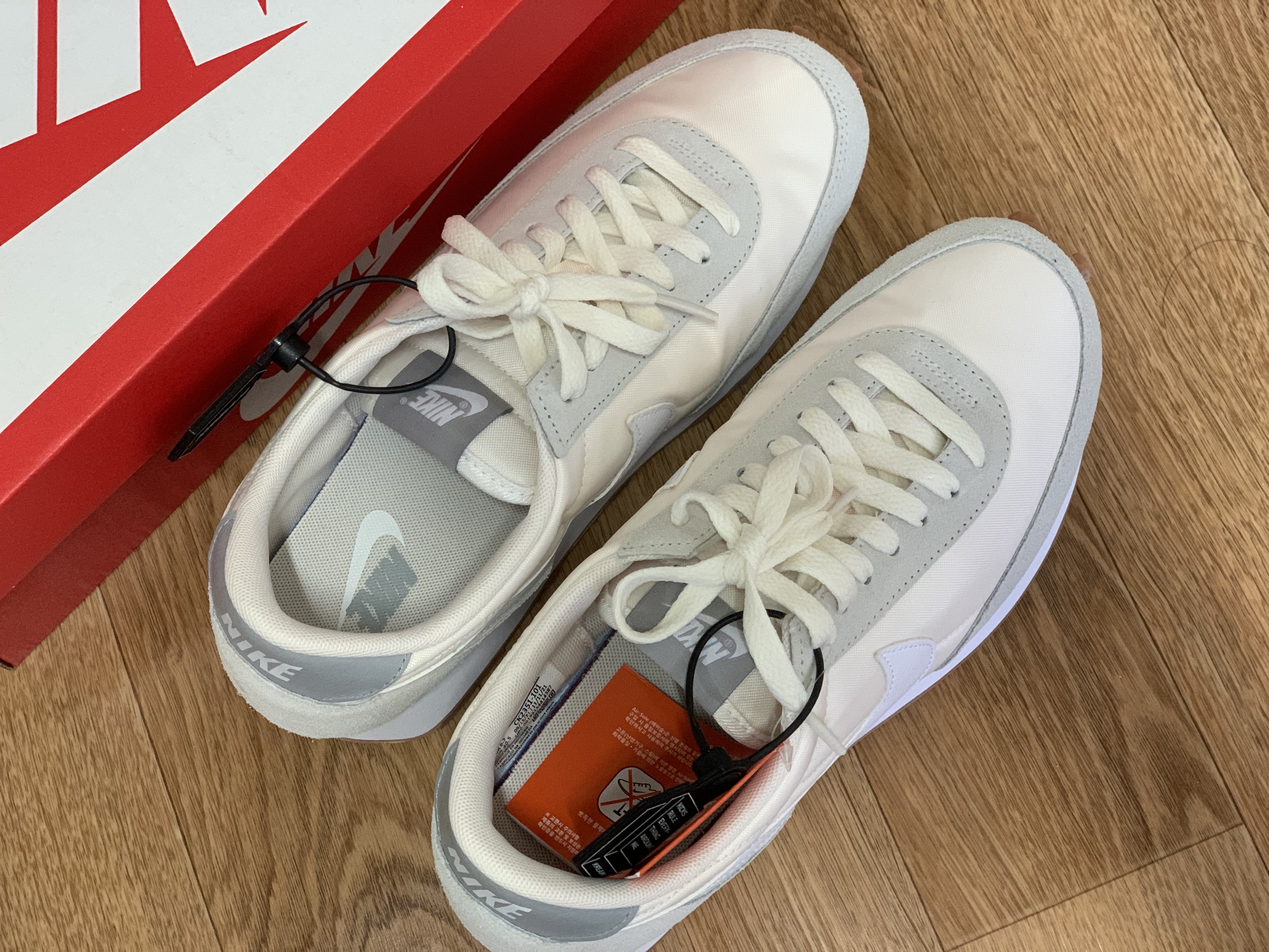 (W) Nike Daybreak Summit White 착용 스타일 - 4