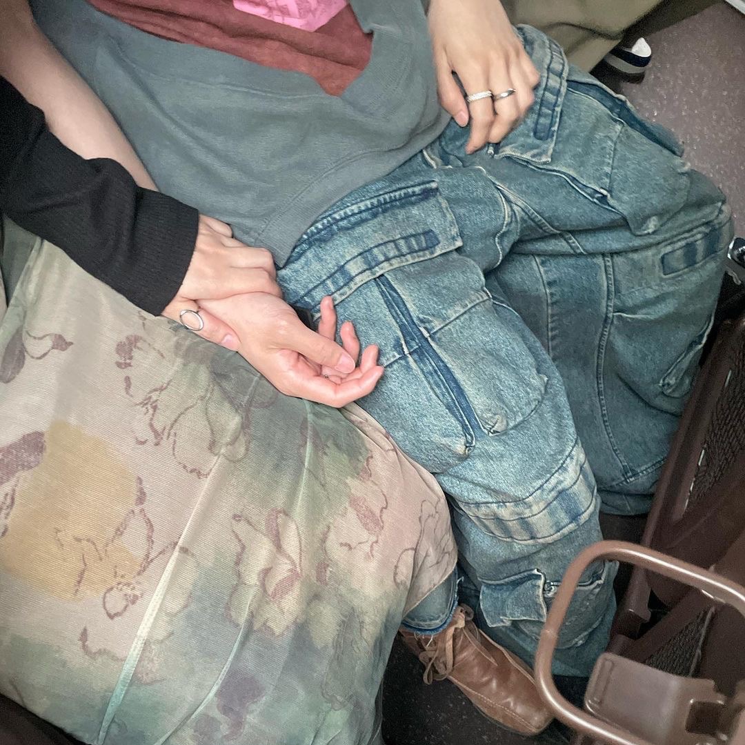 [KREAM 단독] Ourpas 030 Wide Cargo Denim Blue 착용 스타일