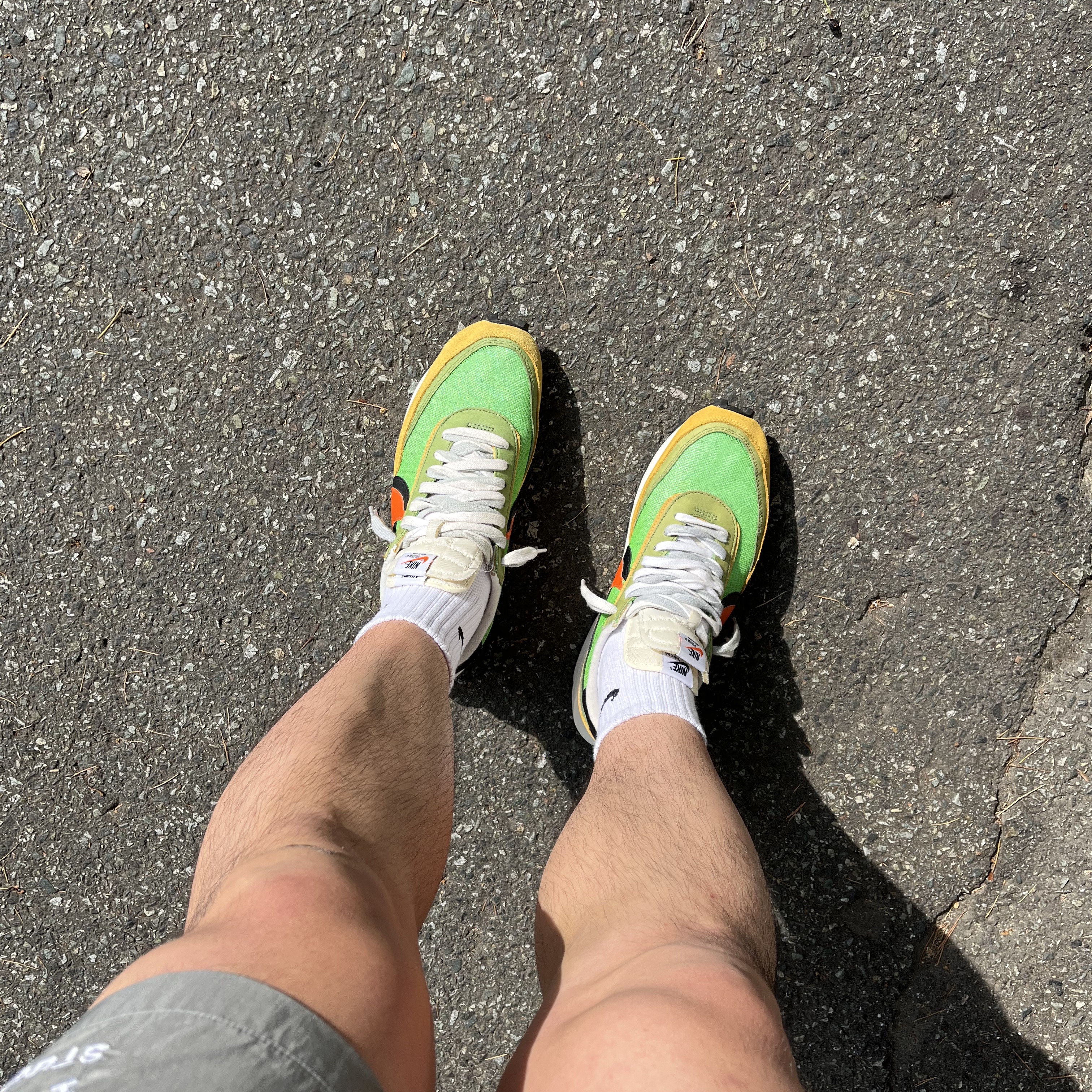 Nike x Sacai LDWaffle Green Multi 착용 스타일