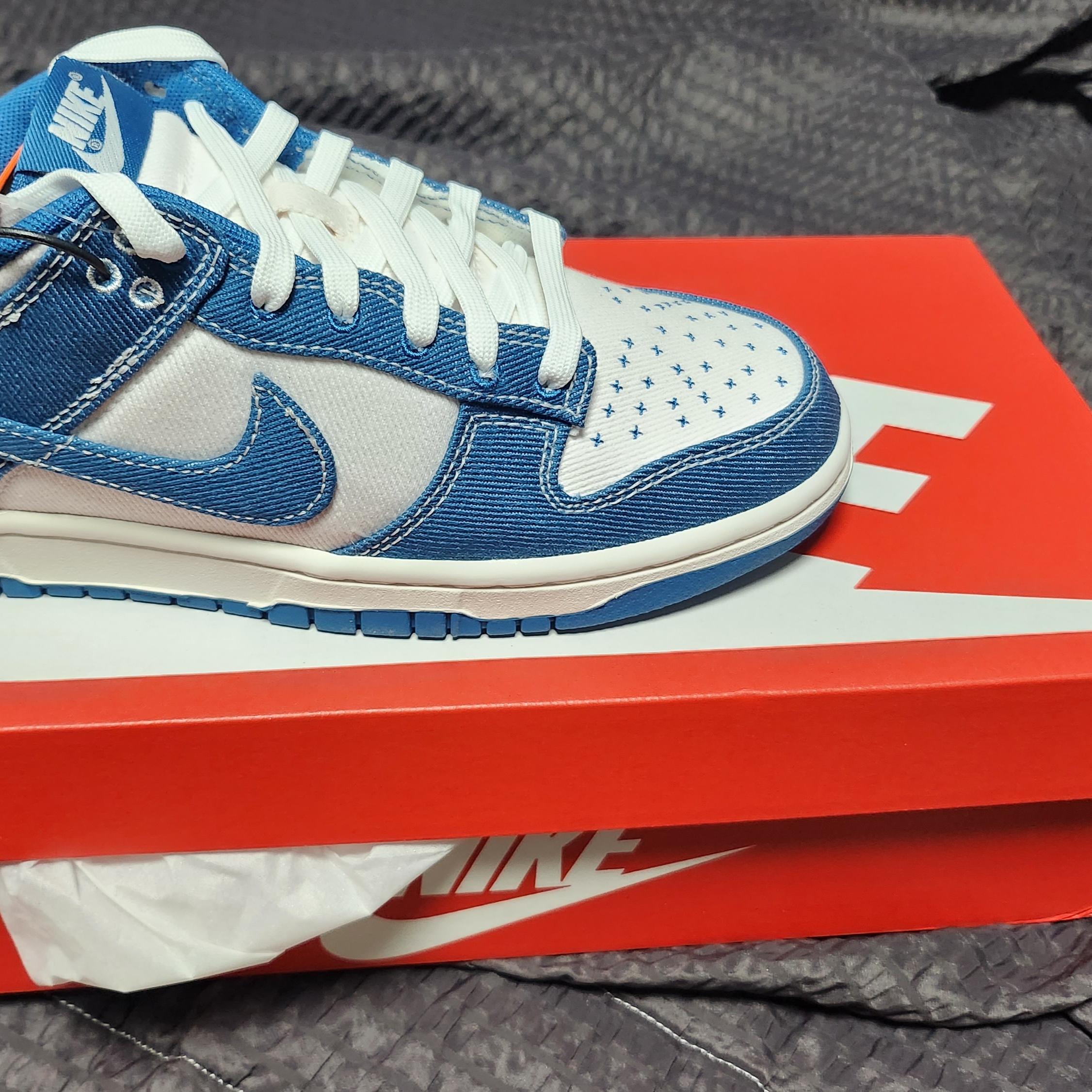 Nike Dunk Low Retro SE Industrial Blue 착용 스타일