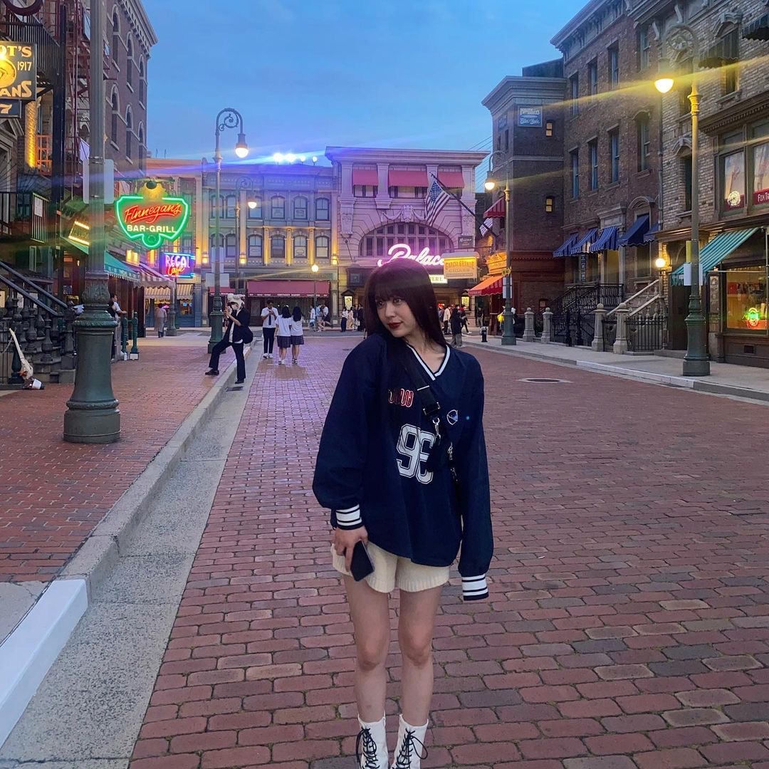 Nieeh 1996 Navy, Nieeh 1996 Oversize Fit Gray 착용 스타일 - 1