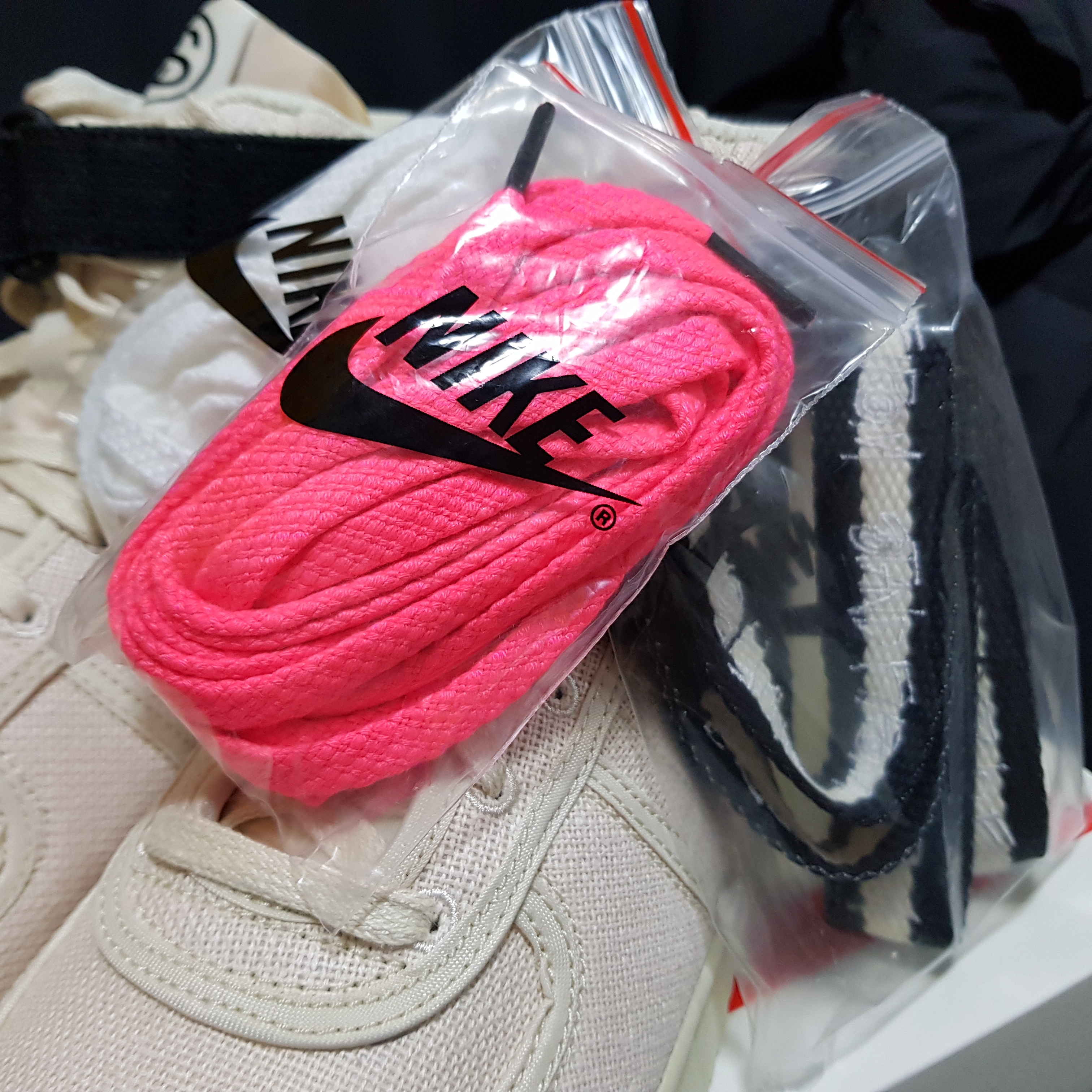 Nike x Stussy Vandal High Fossil 착용 스타일 - 3