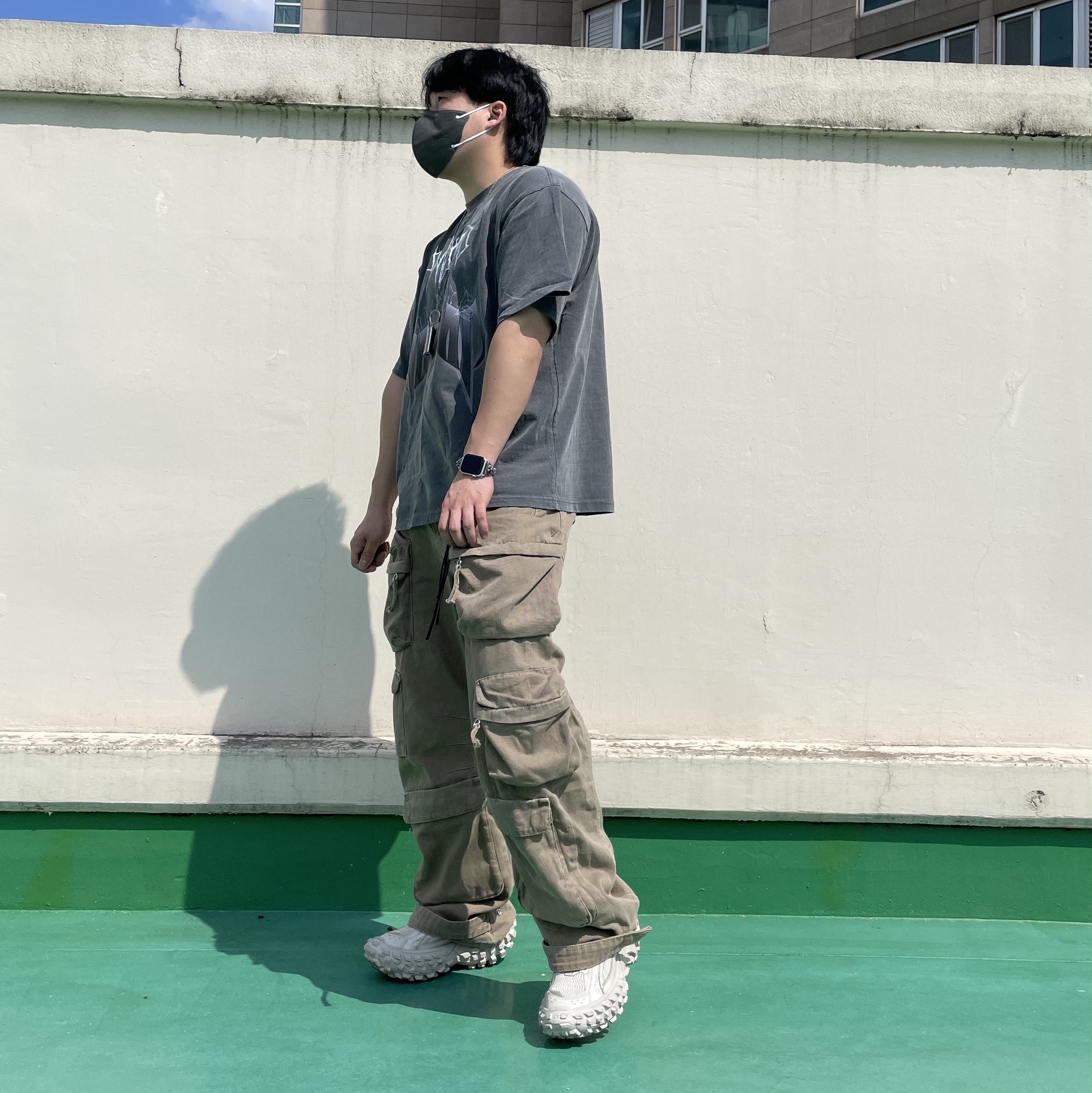 Supreme Metal Lighter Holster - 19SS, Balenciaga Defender Sneakers Beige 착용 스타일 - 4