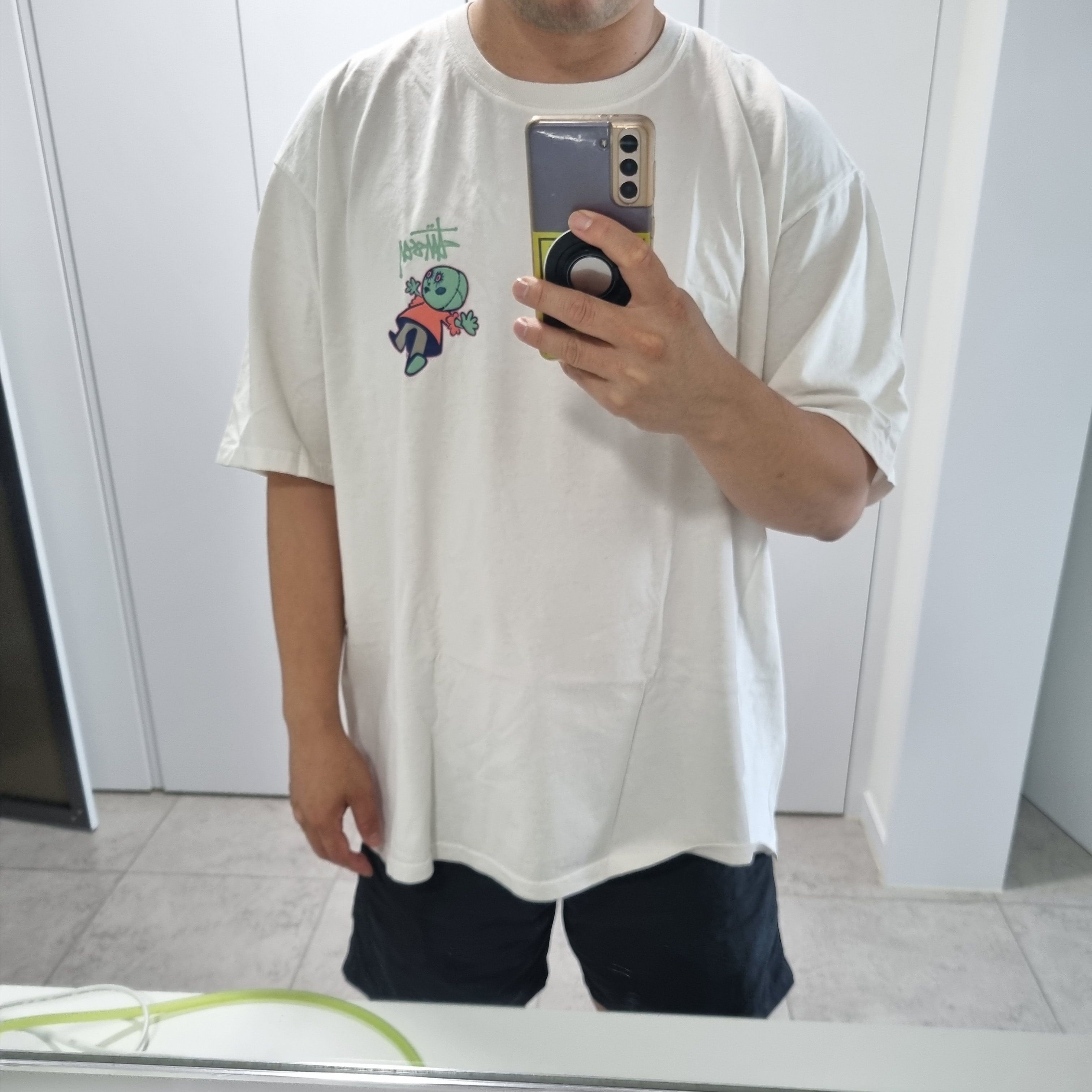 Stussy Dollie Pigment Dyed T-Shirt Natural 착용 스타일 - 1