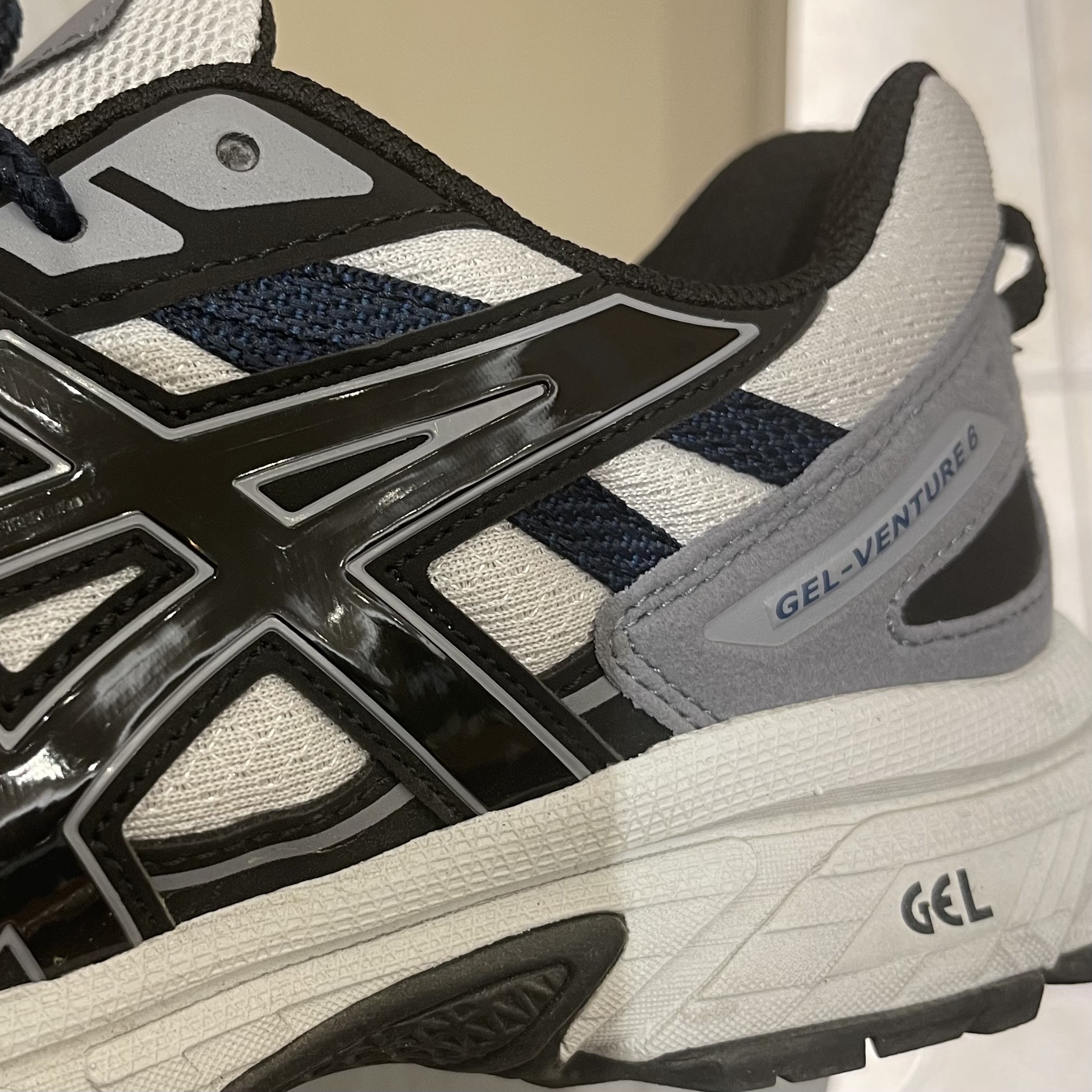 Asics Gel-Venture 6 SPS Glacier Grey 착용 스타일