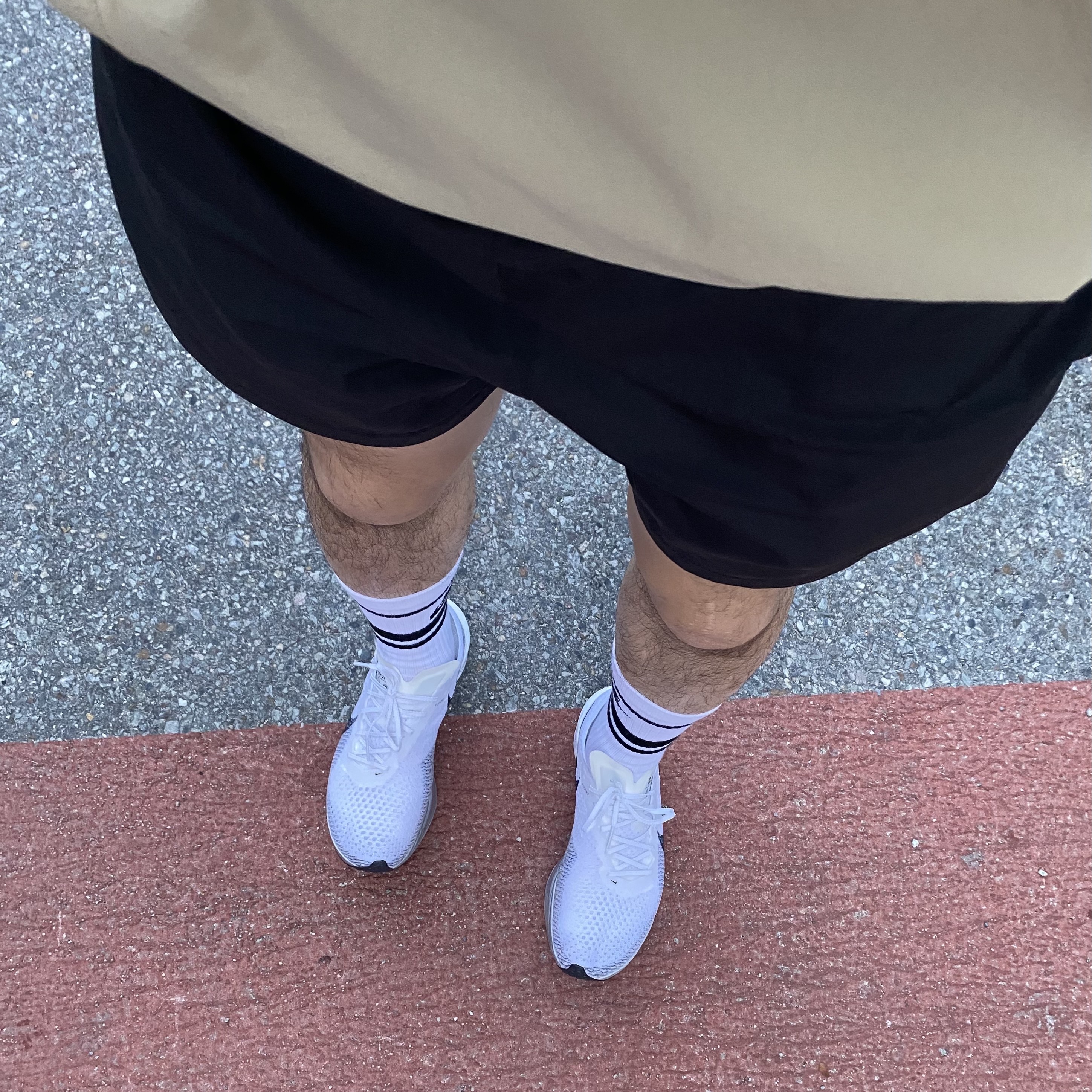 Nike ZoomX Vaporfly Next% 3 White Grey 착용 스타일 - 2