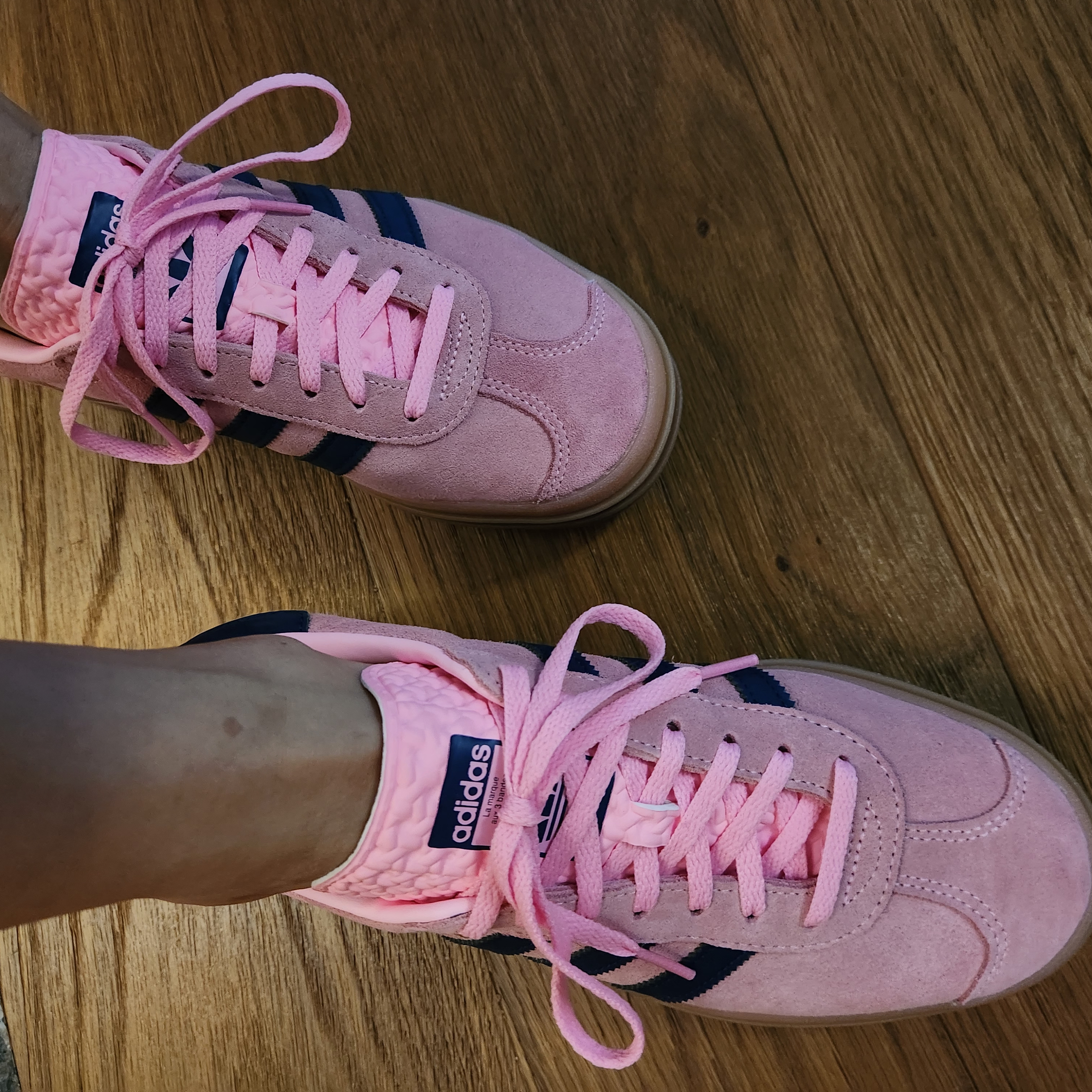 (W) Adidas Gazelle Bold Pink Glow Victory Blue 착용 스타일